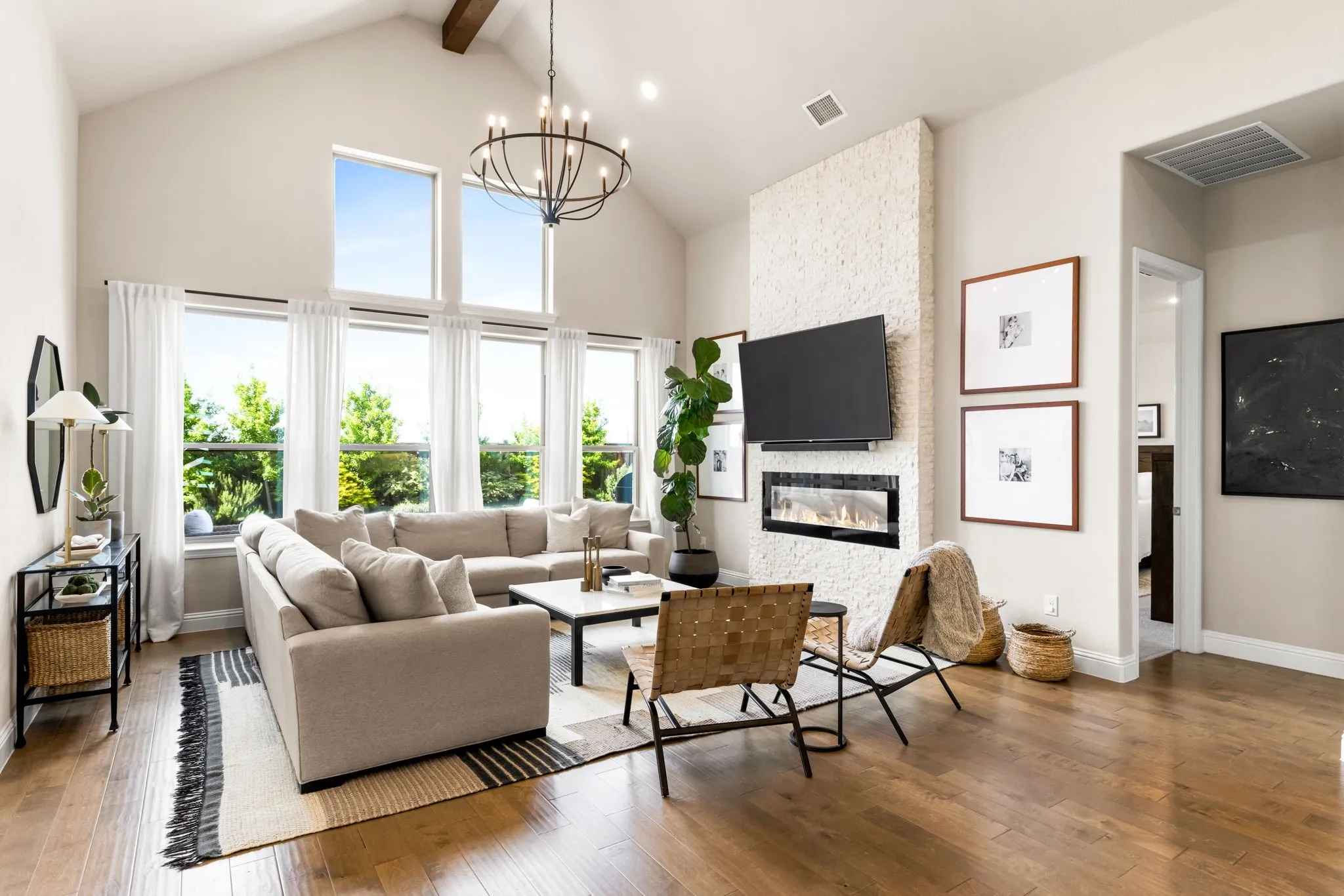 Single Family Residence For Rent in Denton County , 2560 Horsetail Road, Frisco, Texas 75033, 3 Bedroom, 2 Bathroom, 2 Garage spaces, 2,202 Sqft, built in 2020, mls#21299105, Real Estate Agent in Frisco, Homes For Rent in Denton county, Homes For Rent in Frisco, Realtor in Frisco Texas, Real Estate Brokerage Independent Realty Texas, Luminita Cordes Realtor