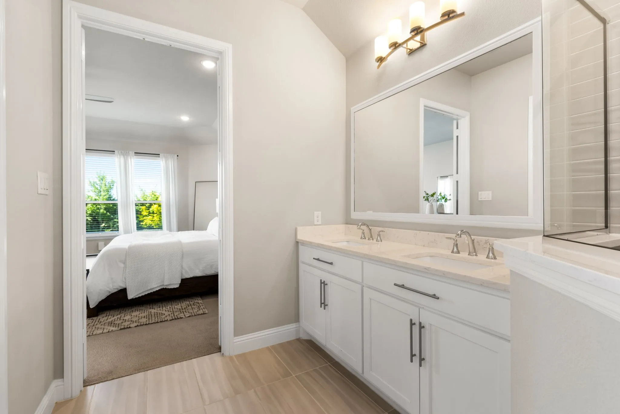 Single Family Residence For Rent in Denton County , 2560 Horsetail Road, Frisco, Texas 75033, 3 Bedroom, 2 Bathroom, 2 Garage spaces, 2,202 Sqft, built in 2020, mls#21299105, Real Estate Agent in Frisco, Homes For Rent in Denton county, Homes For Rent in Frisco, Realtor in Frisco Texas, Real Estate Brokerage Independent Realty Texas, Luminita Cordes Realtor