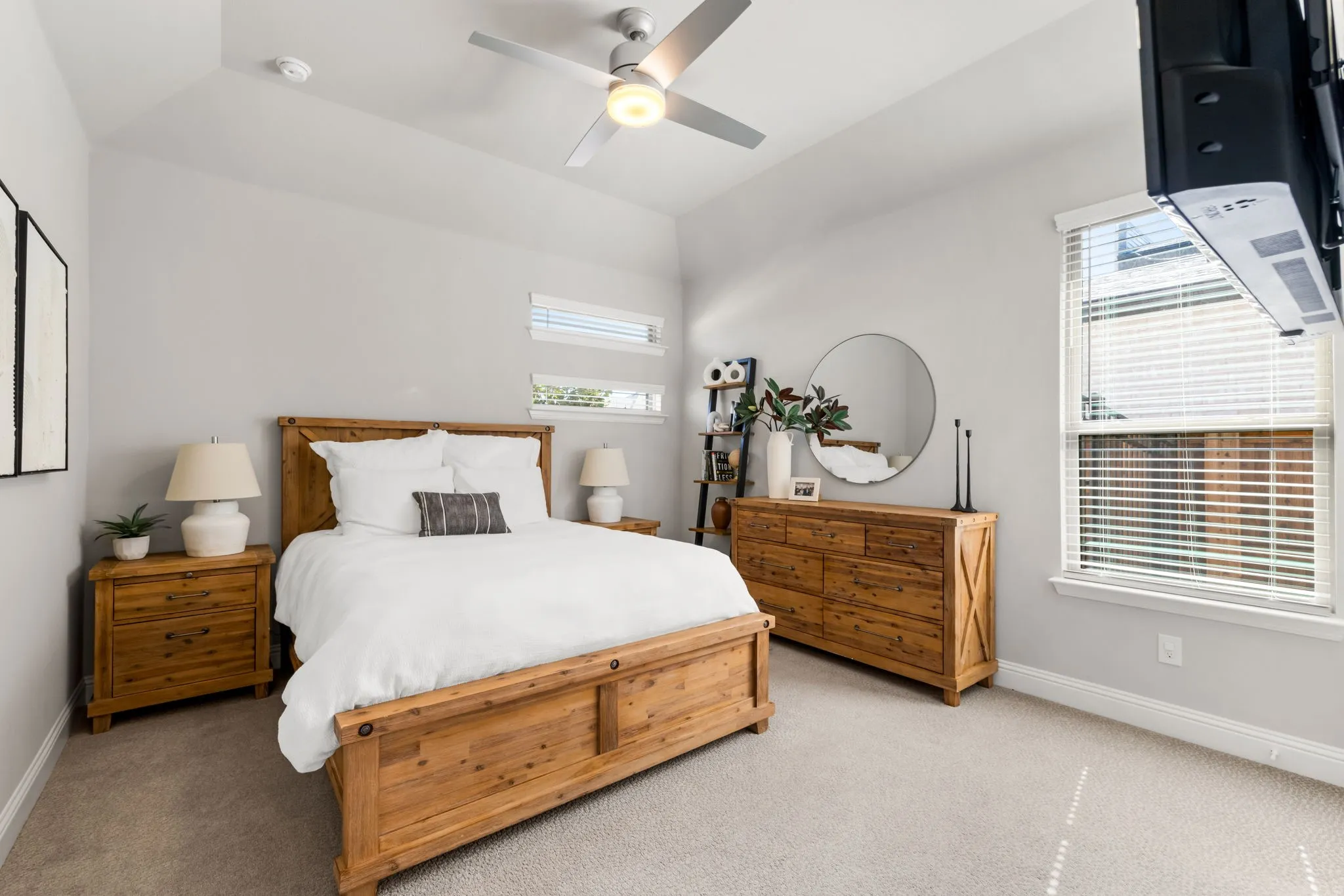 Single Family Residence For Rent in Denton County , 2560 Horsetail Road, Frisco, Texas 75033, 3 Bedroom, 2 Bathroom, 2 Garage spaces, 2,202 Sqft, built in 2020, mls#21299105, Real Estate Agent in Frisco, Homes For Rent in Denton county, Homes For Rent in Frisco, Realtor in Frisco Texas, Real Estate Brokerage Independent Realty Texas, Luminita Cordes Realtor