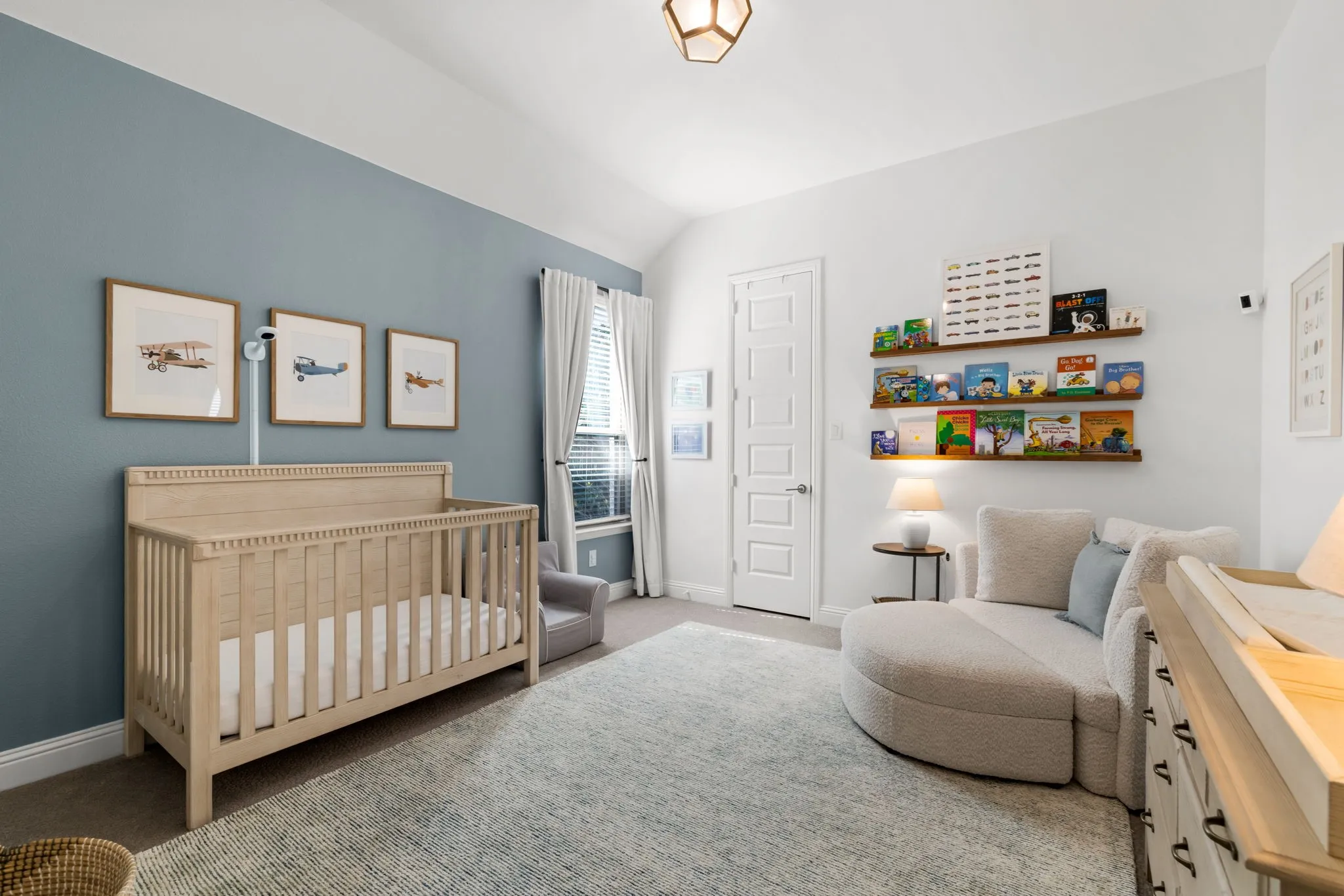 Single Family Residence For Rent in Denton County , 2560 Horsetail Road, Frisco, Texas 75033, 3 Bedroom, 2 Bathroom, 2 Garage spaces, 2,202 Sqft, built in 2020, mls#21299105, Real Estate Agent in Frisco, Homes For Rent in Denton county, Homes For Rent in Frisco, Realtor in Frisco Texas, Real Estate Brokerage Independent Realty Texas, Luminita Cordes Realtor