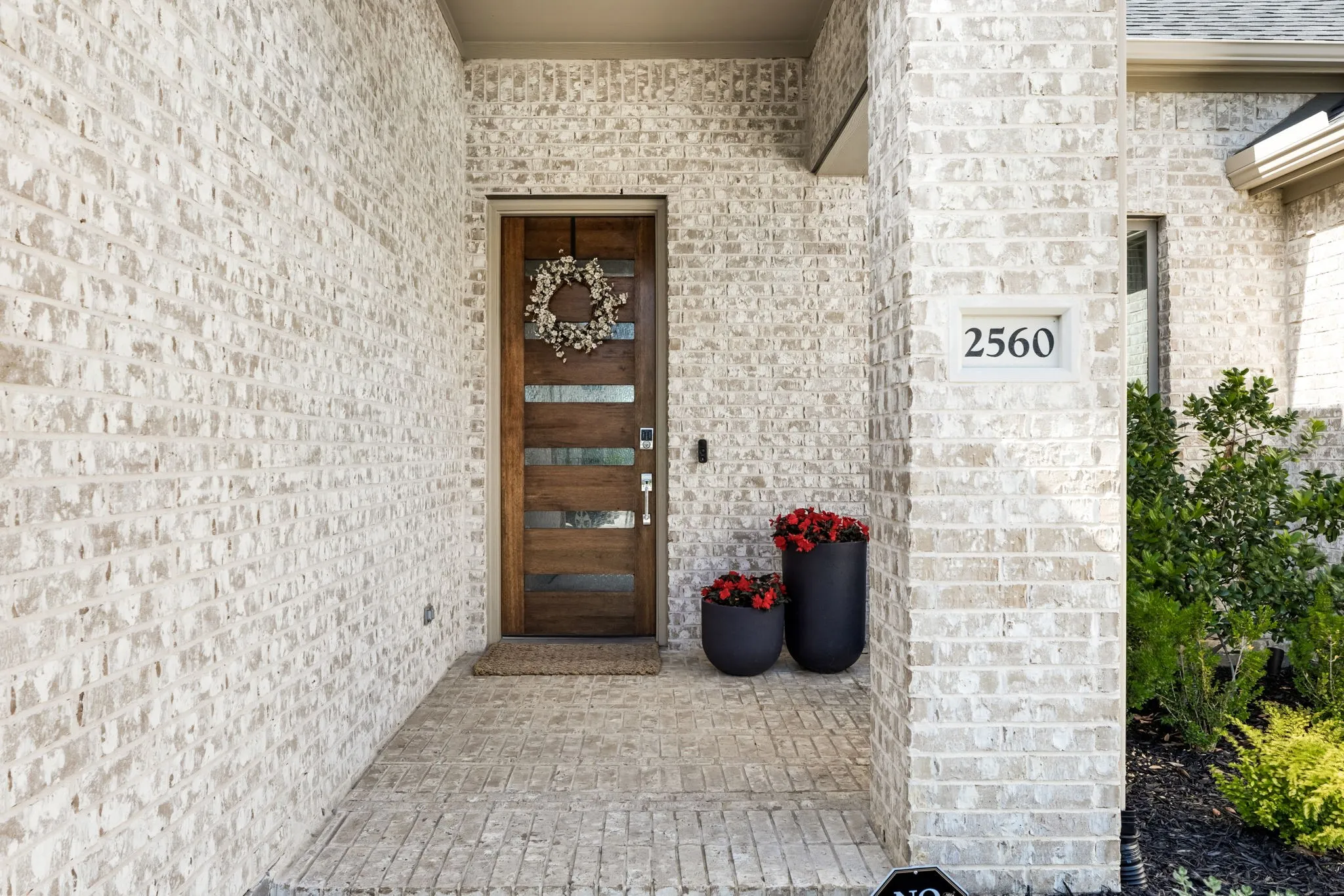 Single Family Residence For Rent in Denton County , 2560 Horsetail Road, Frisco, Texas 75033, 3 Bedroom, 2 Bathroom, 2 Garage spaces, 2,202 Sqft, built in 2020, mls#21299105, Real Estate Agent in Frisco, Homes For Rent in Denton county, Homes For Rent in Frisco, Realtor in Frisco Texas, Real Estate Brokerage Independent Realty Texas, Luminita Cordes Realtor