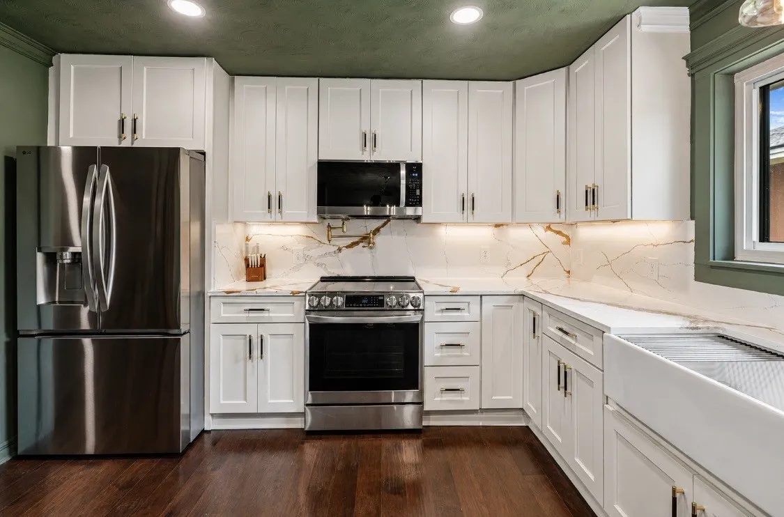 Single Family Residence For Sale in Grayson County , 1289 S Waco Street, Van Alstyne, Texas 75495, 3 Bedroom, 3 Bathroom, 2 Garage spaces, 1,917 Sqft, built in 1963, mls#21299106, Real Estate Agent in Van Alstyne, Homes For Sale in Grayson county, Homes For Sale in Van Alstyne, Realtor in Van Alstyne Texas, Real Estate Brokerage Independent Realty Texas, Luminita Cordes Realtor
