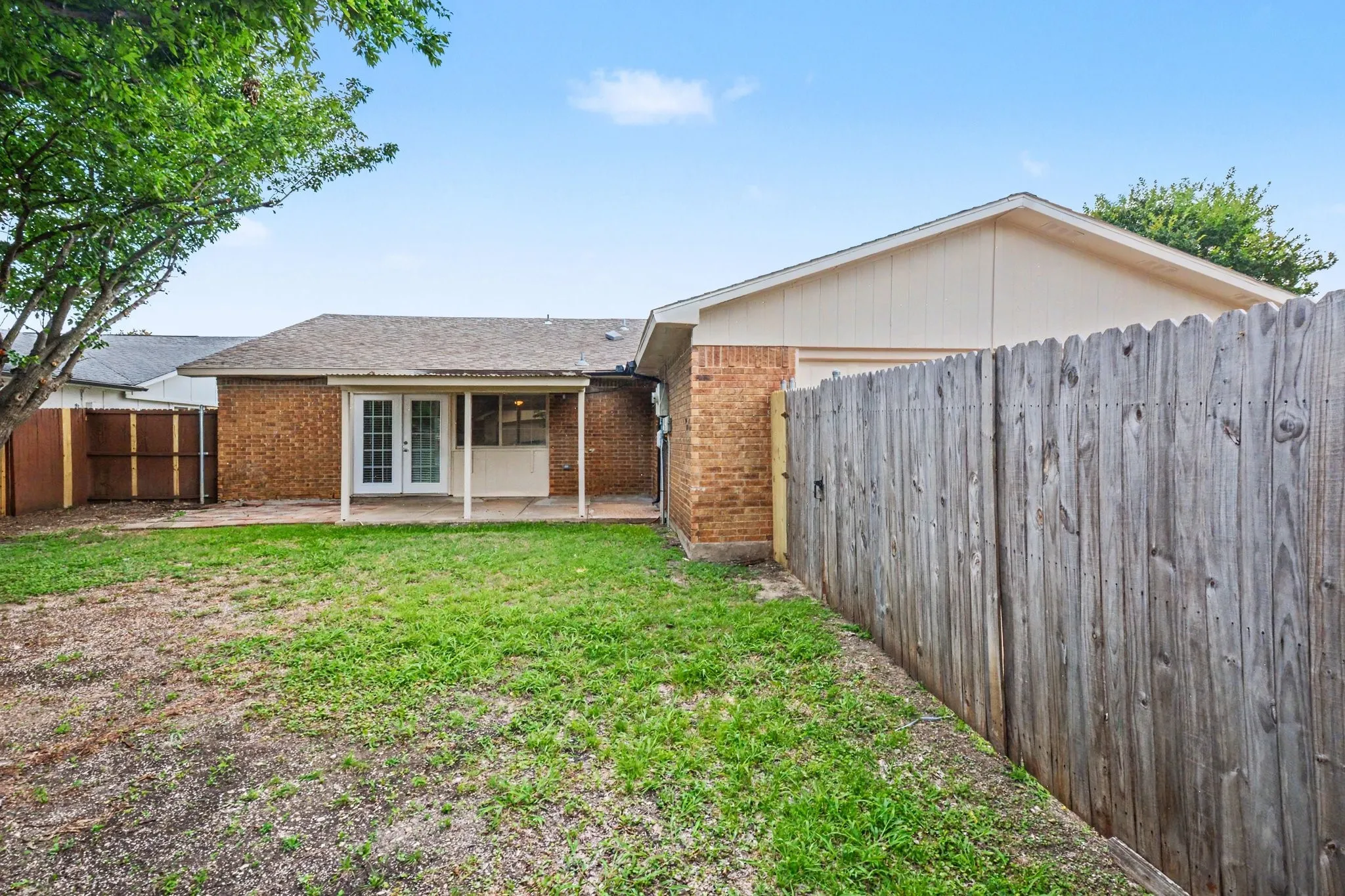 Single Family Residence For Sale in Collin County , 1205 Crestwood Court, Allen, Texas 75002, 4 Bedroom, 2 Bathroom, 2 Garage spaces, 2,090 Sqft, built in 1981, mls#21298985, Real Estate Agent in Allen, Homes For Sale in Collin county, Homes For Sale in Allen, Realtor in Allen Texas, Real Estate Brokerage Independent Realty Texas, Luminita Cordes Realtor