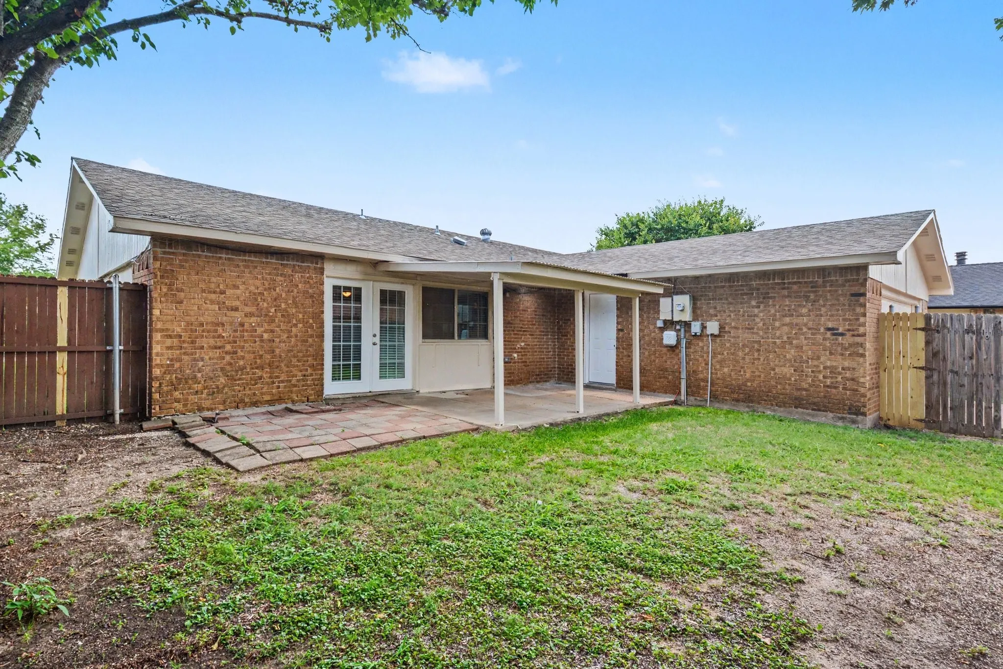 Single Family Residence For Sale in Collin County , 1205 Crestwood Court, Allen, Texas 75002, 4 Bedroom, 2 Bathroom, 2 Garage spaces, 2,090 Sqft, built in 1981, mls#21298985, Real Estate Agent in Allen, Homes For Sale in Collin county, Homes For Sale in Allen, Realtor in Allen Texas, Real Estate Brokerage Independent Realty Texas, Luminita Cordes Realtor