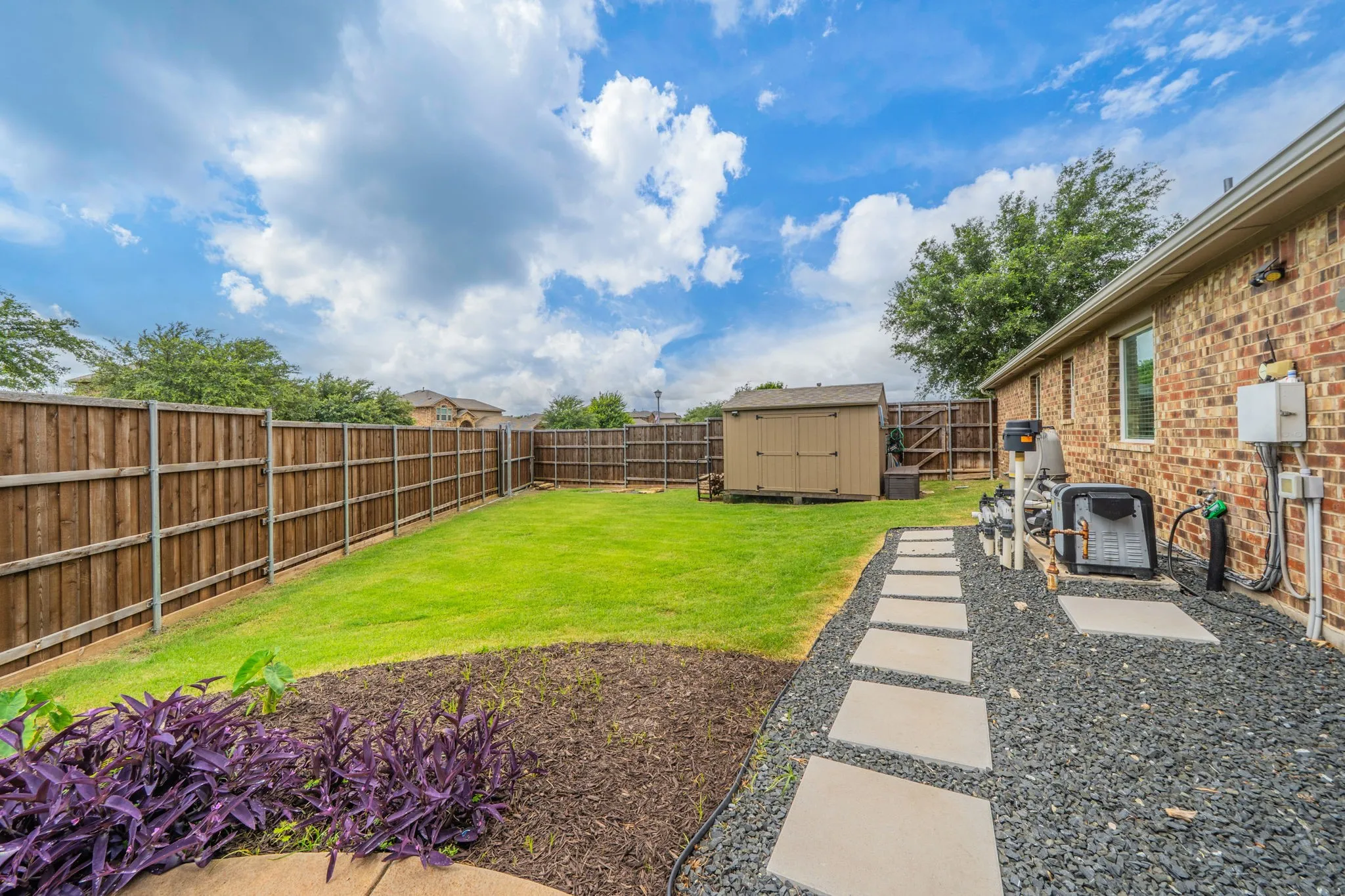 Single Family Residence For Sale in Rockwall County , 1050 Hidden Lakes Way, Rockwall, Texas 75087, 4 Bedroom, 3 Bathroom, 2 Garage spaces, 2,825 Sqft, built in 2012, mls#21299126, Real Estate Agent in Rockwall, Homes For Sale in Rockwall county, Homes For Sale in Rockwall, Realtor in Rockwall Texas, Real Estate Brokerage Independent Realty Texas, Luminita Cordes Realtor