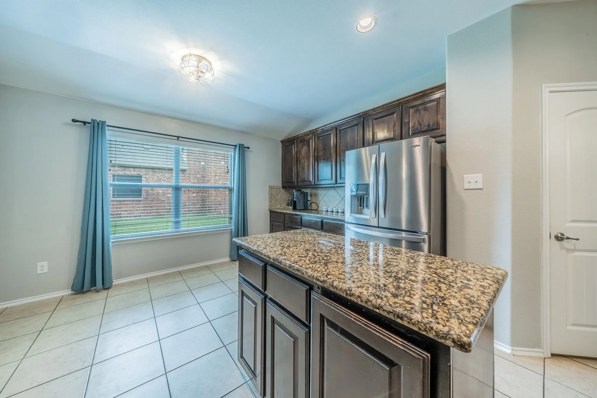 Single Family Residence For Sale in Rockwall County , 1050 Hidden Lakes Way, Rockwall, Texas 75087, 4 Bedroom, 3 Bathroom, 2 Garage spaces, 2,825 Sqft, built in 2012, mls#21299126, Real Estate Agent in Rockwall, Homes For Sale in Rockwall county, Homes For Sale in Rockwall, Realtor in Rockwall Texas, Real Estate Brokerage Independent Realty Texas, Luminita Cordes Realtor