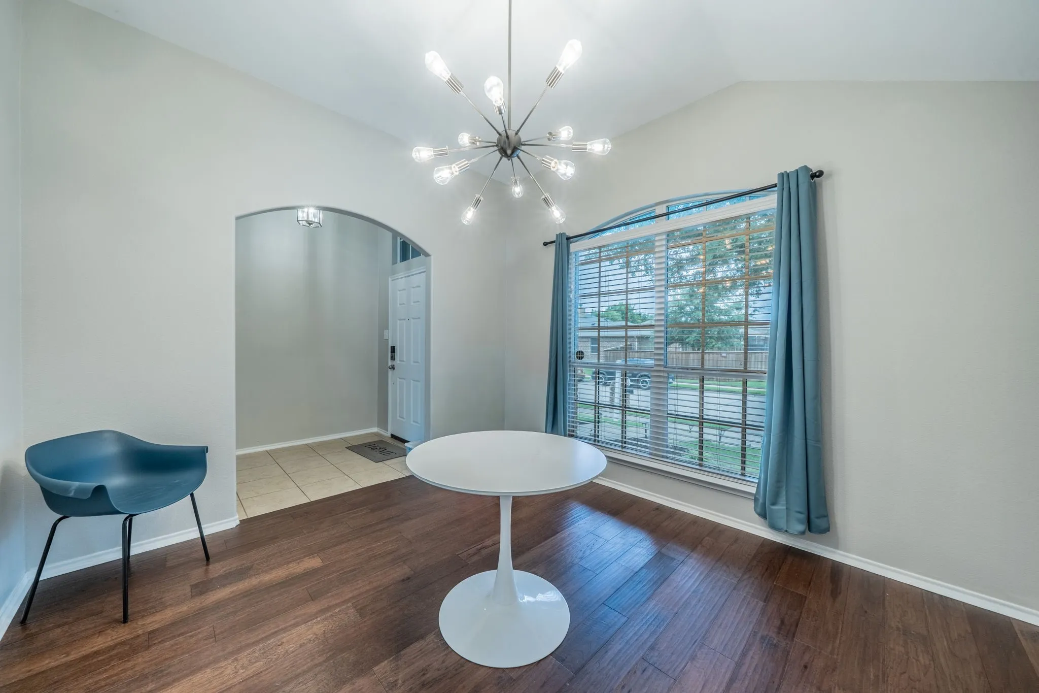 Single Family Residence For Sale in Rockwall County , 1050 Hidden Lakes Way, Rockwall, Texas 75087, 4 Bedroom, 3 Bathroom, 2 Garage spaces, 2,825 Sqft, built in 2012, mls#21299126, Real Estate Agent in Rockwall, Homes For Sale in Rockwall county, Homes For Sale in Rockwall, Realtor in Rockwall Texas, Real Estate Brokerage Independent Realty Texas, Luminita Cordes Realtor