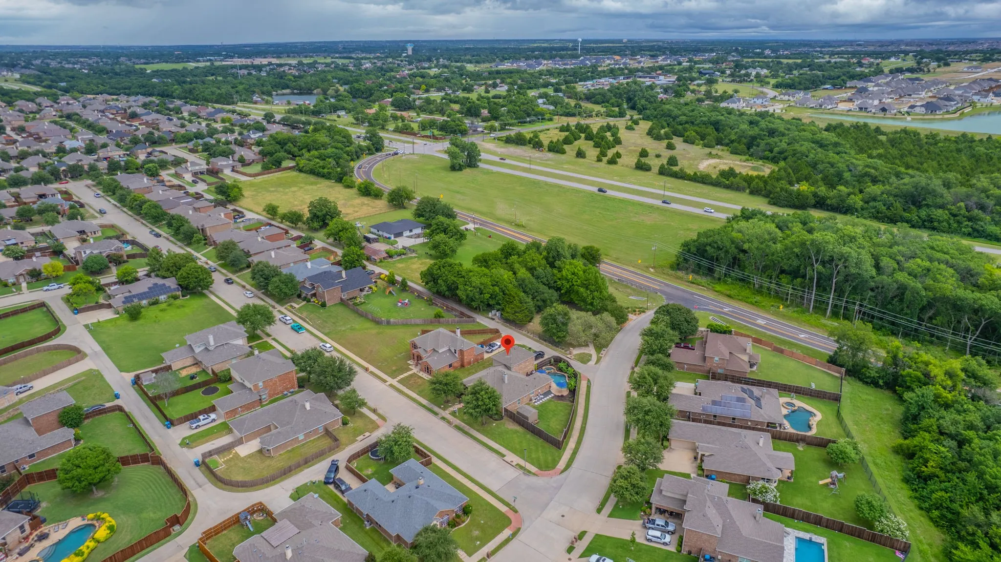 Single Family Residence For Sale in Rockwall County , 1050 Hidden Lakes Way, Rockwall, Texas 75087, 4 Bedroom, 3 Bathroom, 2 Garage spaces, 2,825 Sqft, built in 2012, mls#21299126, Real Estate Agent in Rockwall, Homes For Sale in Rockwall county, Homes For Sale in Rockwall, Realtor in Rockwall Texas, Real Estate Brokerage Independent Realty Texas, Luminita Cordes Realtor