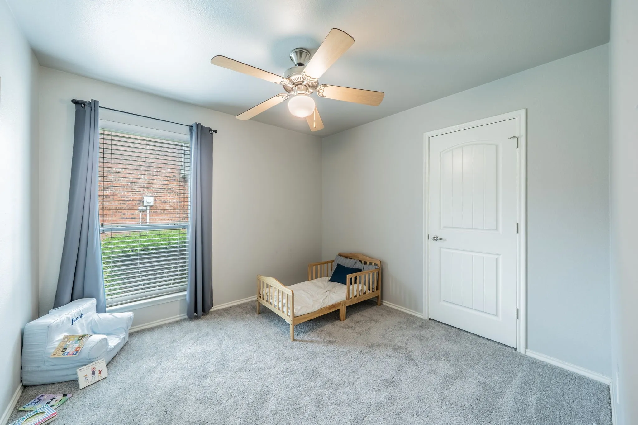 Single Family Residence For Sale in Rockwall County , 1050 Hidden Lakes Way, Rockwall, Texas 75087, 4 Bedroom, 3 Bathroom, 2 Garage spaces, 2,825 Sqft, built in 2012, mls#21299126, Real Estate Agent in Rockwall, Homes For Sale in Rockwall county, Homes For Sale in Rockwall, Realtor in Rockwall Texas, Real Estate Brokerage Independent Realty Texas, Luminita Cordes Realtor
