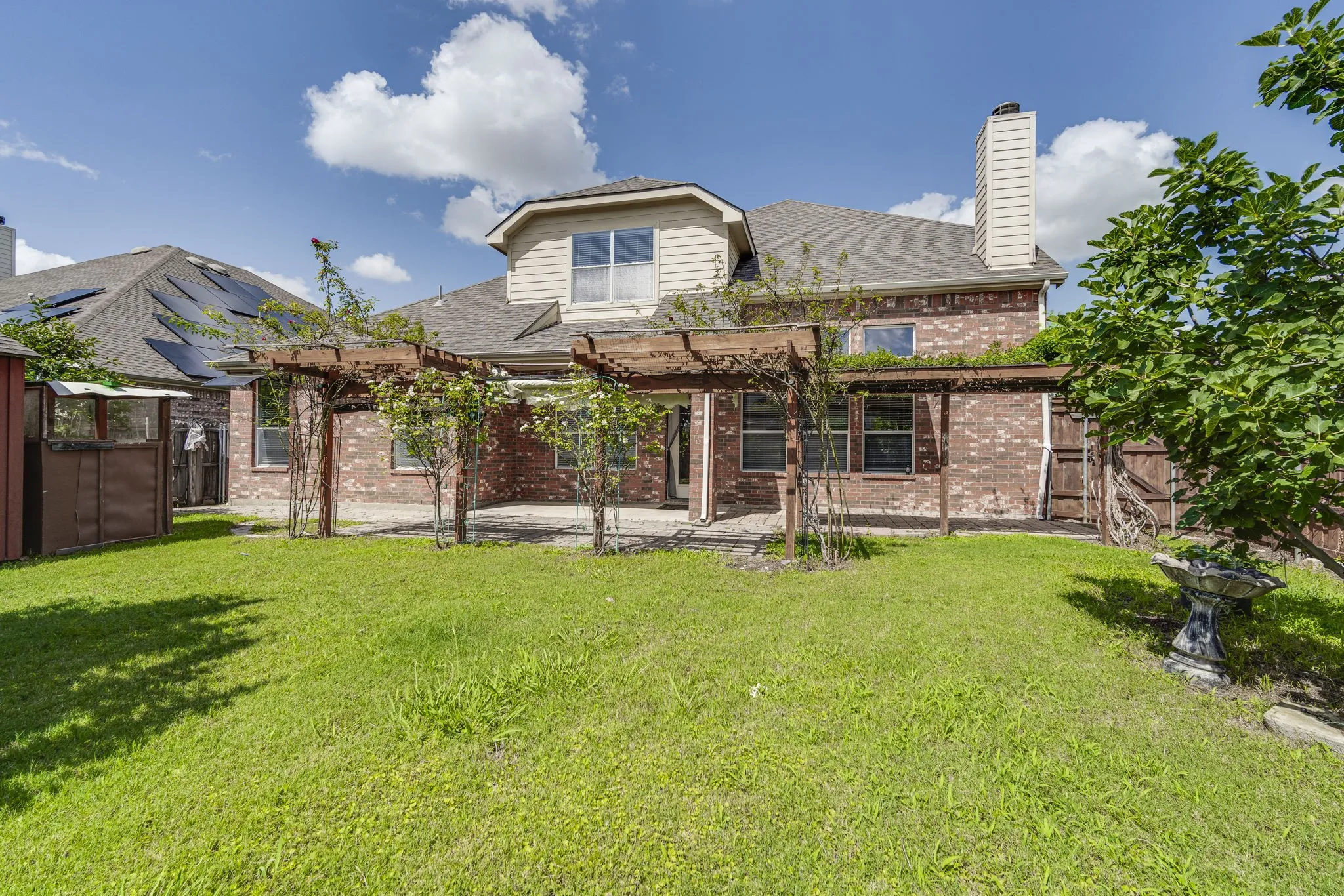 Single Family Residence For Sale in Tarrant County , 3003 Oak Briar Lane, Grand Prairie, Texas 75052, 5 Bedroom, 4 Bathroom, 2 Garage spaces, 3,180 Sqft, built in 2007, mls#21298113, Real Estate Agent in Grand Prairie, Homes For Sale in Tarrant county, Homes For Sale in Grand Prairie, Realtor in Grand Prairie Texas, Real Estate Brokerage Independent Realty Texas, Luminita Cordes Realtor