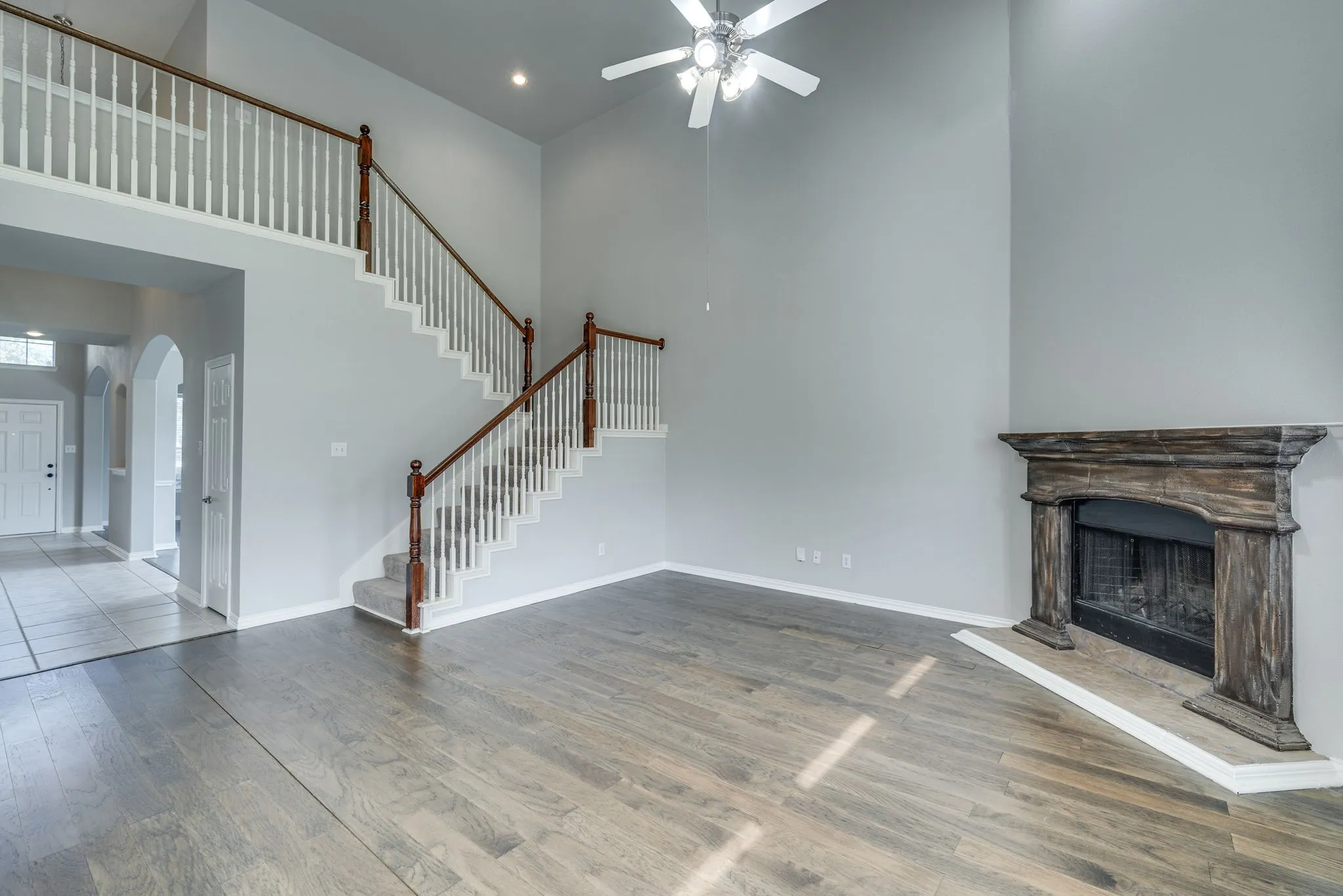 Single Family Residence For Sale in Tarrant County , 3003 Oak Briar Lane, Grand Prairie, Texas 75052, 5 Bedroom, 4 Bathroom, 2 Garage spaces, 3,180 Sqft, built in 2007, mls#21298113, Real Estate Agent in Grand Prairie, Homes For Sale in Tarrant county, Homes For Sale in Grand Prairie, Realtor in Grand Prairie Texas, Real Estate Brokerage Independent Realty Texas, Luminita Cordes Realtor