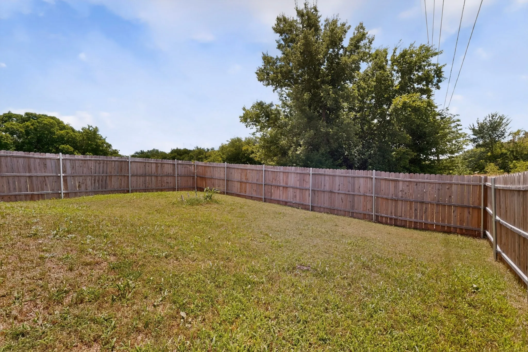 Single Family Residence For Sale in Hunt County , 5017 Pickett Street, Greenville, Texas 75401, 3 Bedroom, 3 Bathroom, 1 Garage spaces, 1,481 Sqft, built in 2023, mls#21299131, Real Estate Agent in Greenville, Homes For Sale in Hunt county, Homes For Sale in Greenville, Realtor in Greenville Texas, Real Estate Brokerage Independent Realty Texas, Luminita Cordes Realtor