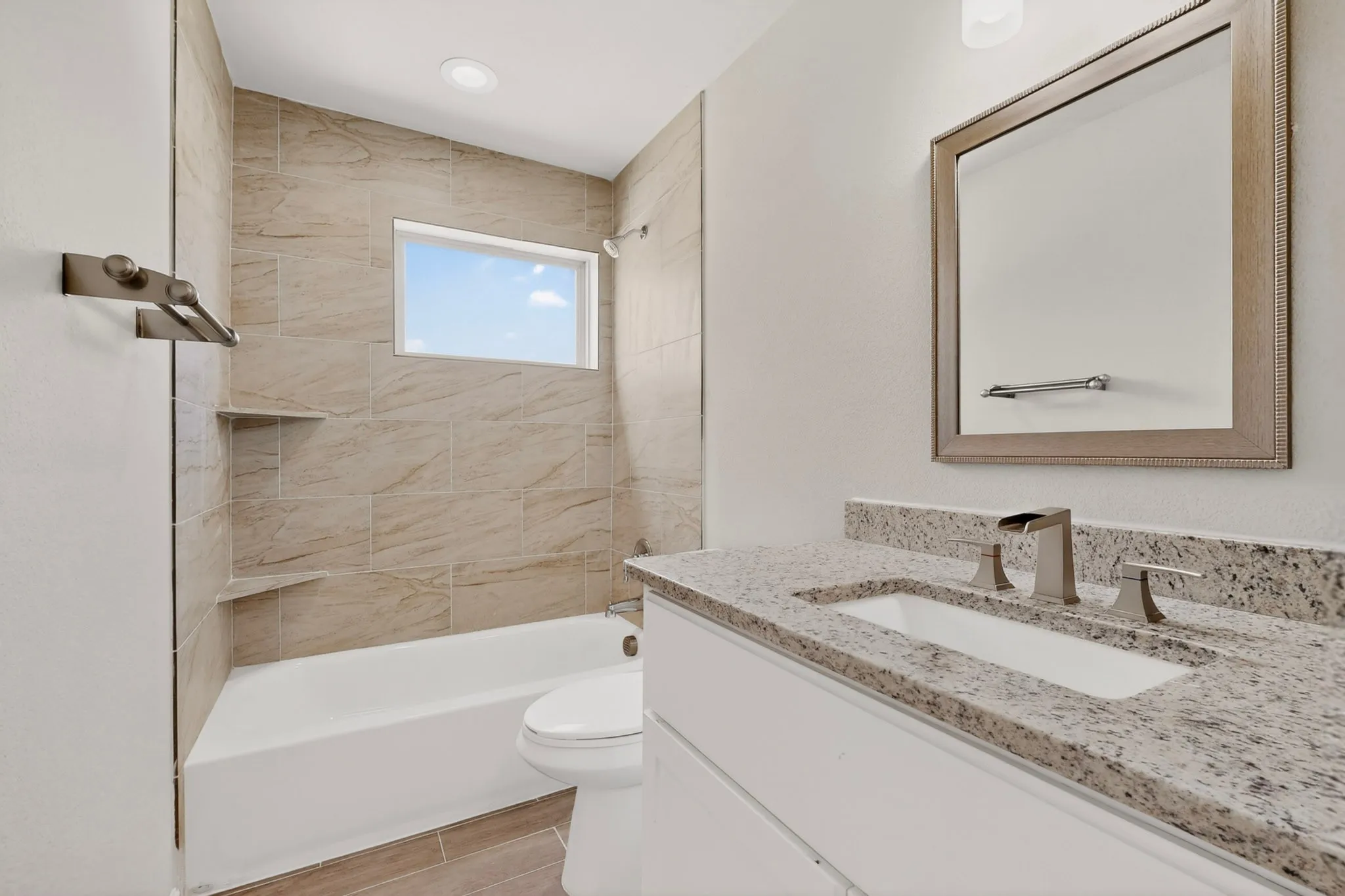 Single Family Residence For Sale in Hunt County , 5017 Pickett Street, Greenville, Texas 75401, 3 Bedroom, 3 Bathroom, 1 Garage spaces, 1,481 Sqft, built in 2023, mls#21299131, Real Estate Agent in Greenville, Homes For Sale in Hunt county, Homes For Sale in Greenville, Realtor in Greenville Texas, Real Estate Brokerage Independent Realty Texas, Luminita Cordes Realtor