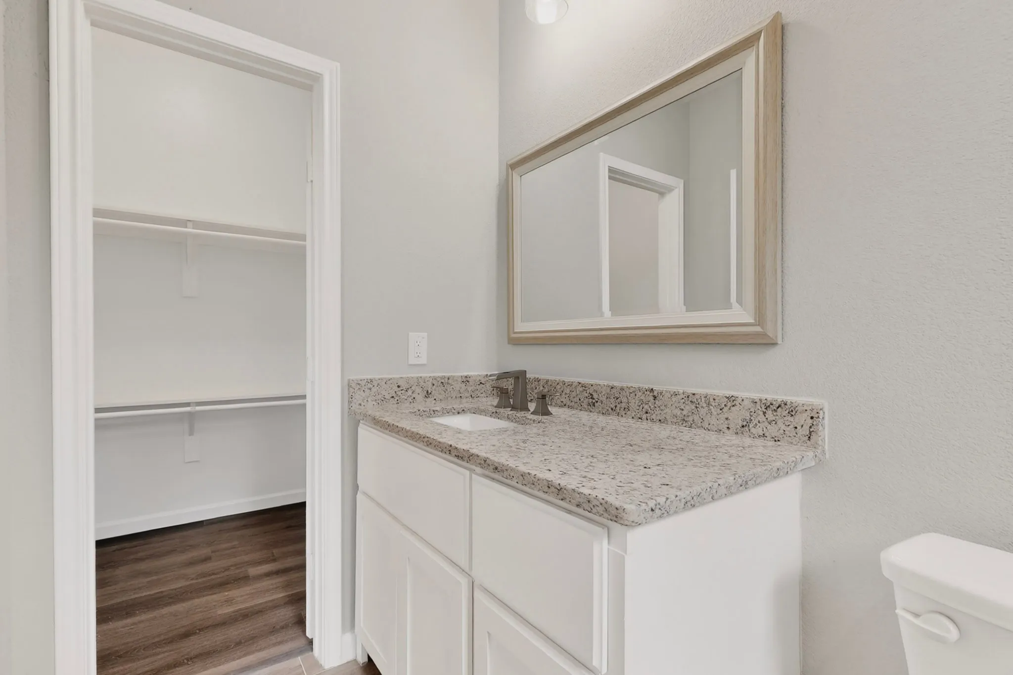 Single Family Residence For Sale in Hunt County , 5017 Pickett Street, Greenville, Texas 75401, 3 Bedroom, 3 Bathroom, 1 Garage spaces, 1,481 Sqft, built in 2023, mls#21299131, Real Estate Agent in Greenville, Homes For Sale in Hunt county, Homes For Sale in Greenville, Realtor in Greenville Texas, Real Estate Brokerage Independent Realty Texas, Luminita Cordes Realtor