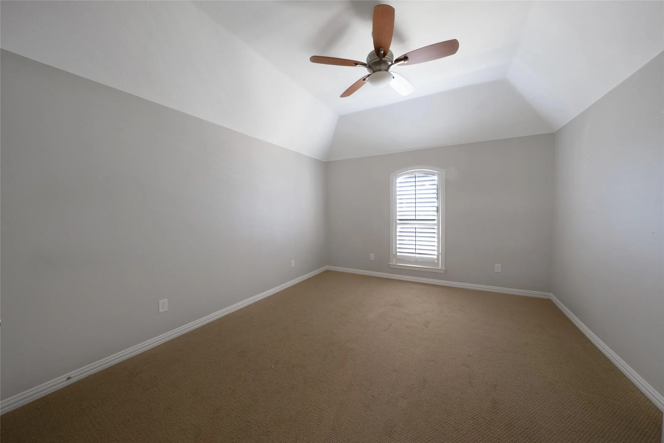 Single Family Residence For Sale in Denton County , 1728 Sandstone Drive, Frisco, Texas 75034, 6 Bedroom, 5 Bathroom, 3 Garage spaces, 4,637 Sqft, built in 2004, mls#21299015, Real Estate Agent in Frisco, Homes For Sale in Denton county, Homes For Sale in Frisco, Realtor in Frisco Texas, Real Estate Brokerage Independent Realty Texas, Luminita Cordes Realtor