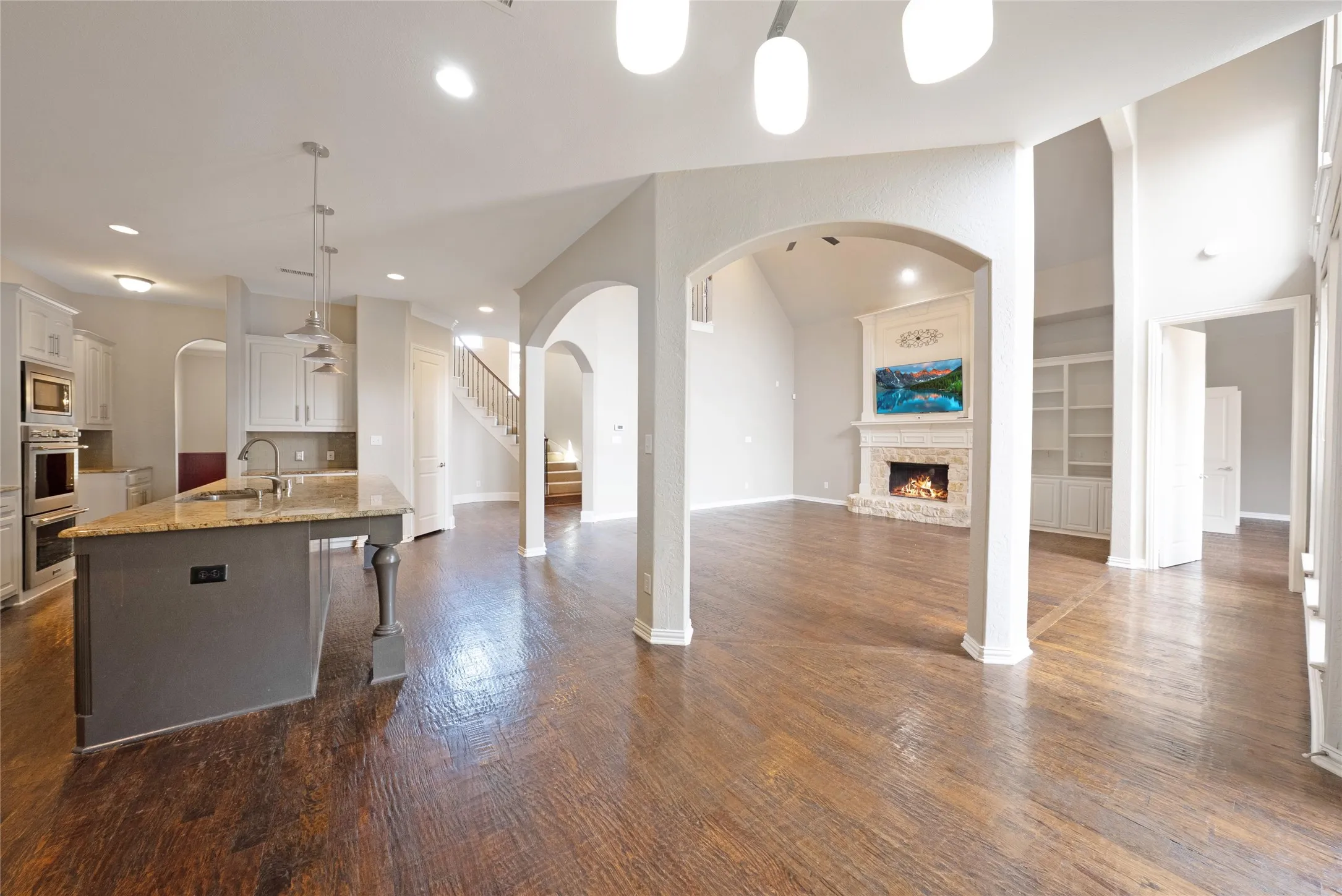 Single Family Residence For Sale in Denton County , 1728 Sandstone Drive, Frisco, Texas 75034, 6 Bedroom, 5 Bathroom, 3 Garage spaces, 4,637 Sqft, built in 2004, mls#21299015, Real Estate Agent in Frisco, Homes For Sale in Denton county, Homes For Sale in Frisco, Realtor in Frisco Texas, Real Estate Brokerage Independent Realty Texas, Luminita Cordes Realtor