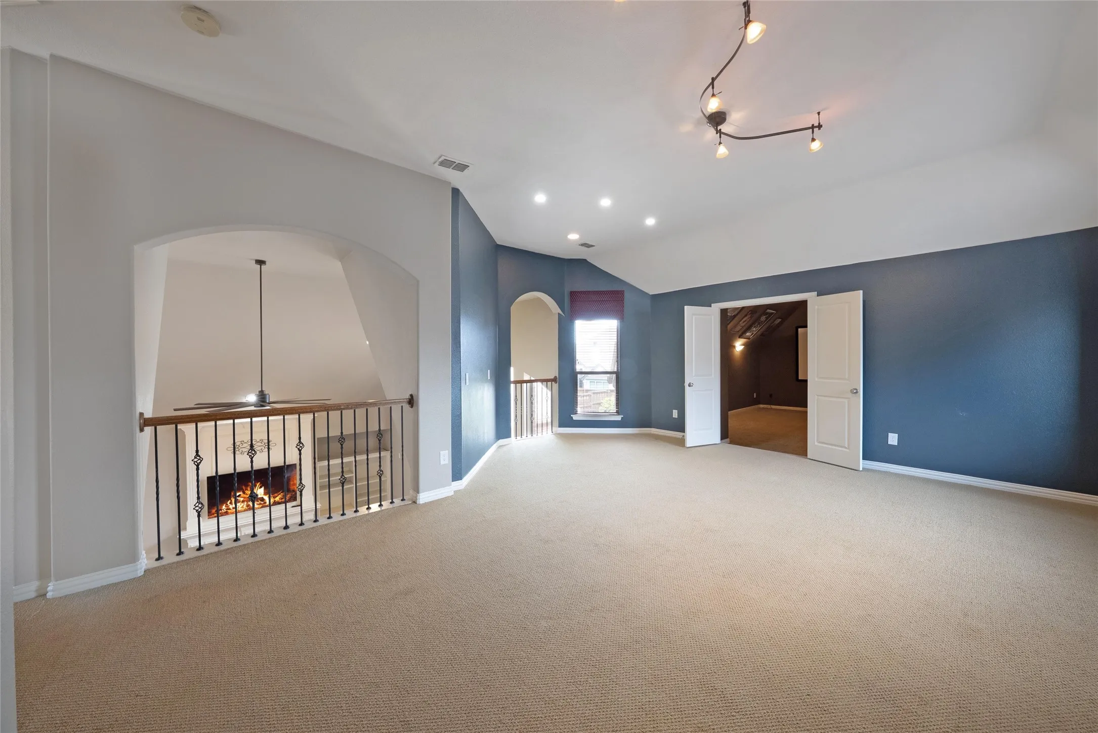 Single Family Residence For Sale in Denton County , 1728 Sandstone Drive, Frisco, Texas 75034, 6 Bedroom, 5 Bathroom, 3 Garage spaces, 4,637 Sqft, built in 2004, mls#21299015, Real Estate Agent in Frisco, Homes For Sale in Denton county, Homes For Sale in Frisco, Realtor in Frisco Texas, Real Estate Brokerage Independent Realty Texas, Luminita Cordes Realtor