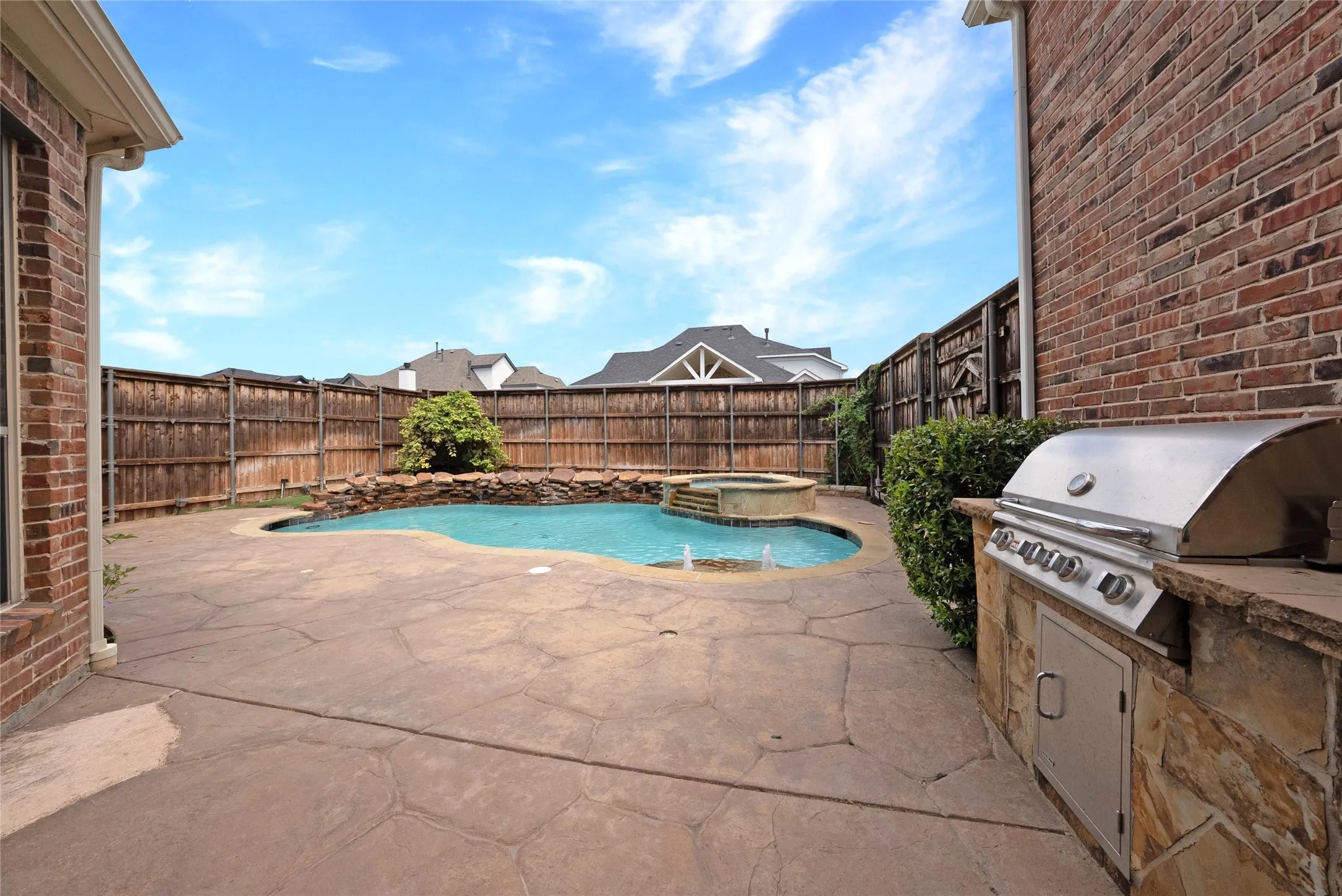 Single Family Residence For Sale in Denton County , 1728 Sandstone Drive, Frisco, Texas 75034, 6 Bedroom, 5 Bathroom, 3 Garage spaces, 4,637 Sqft, built in 2004, mls#21299015, Real Estate Agent in Frisco, Homes For Sale in Denton county, Homes For Sale in Frisco, Realtor in Frisco Texas, Real Estate Brokerage Independent Realty Texas, Luminita Cordes Realtor