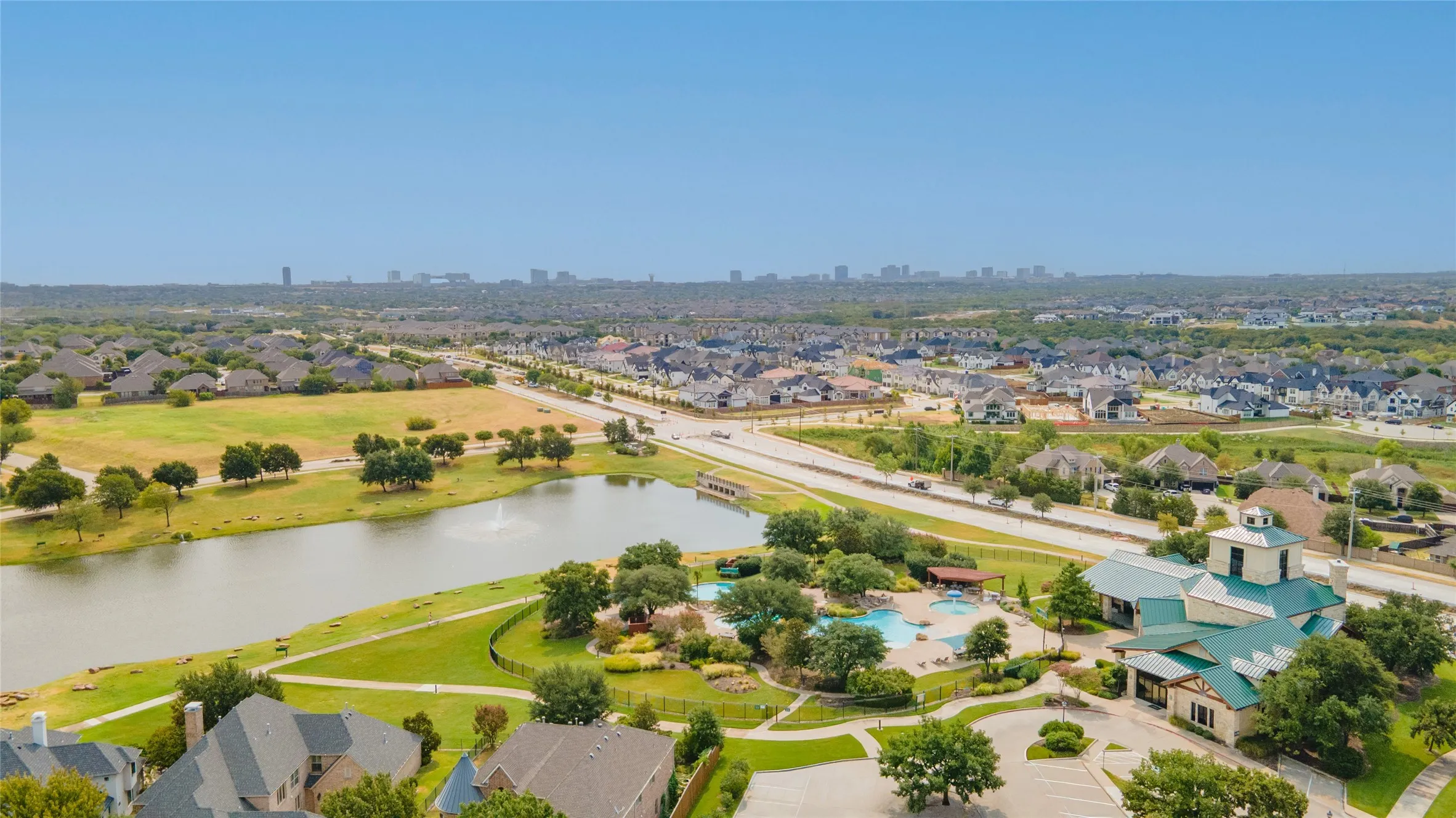 Single Family Residence For Sale in Denton County , 1728 Sandstone Drive, Frisco, Texas 75034, 6 Bedroom, 5 Bathroom, 3 Garage spaces, 4,637 Sqft, built in 2004, mls#21299015, Real Estate Agent in Frisco, Homes For Sale in Denton county, Homes For Sale in Frisco, Realtor in Frisco Texas, Real Estate Brokerage Independent Realty Texas, Luminita Cordes Realtor