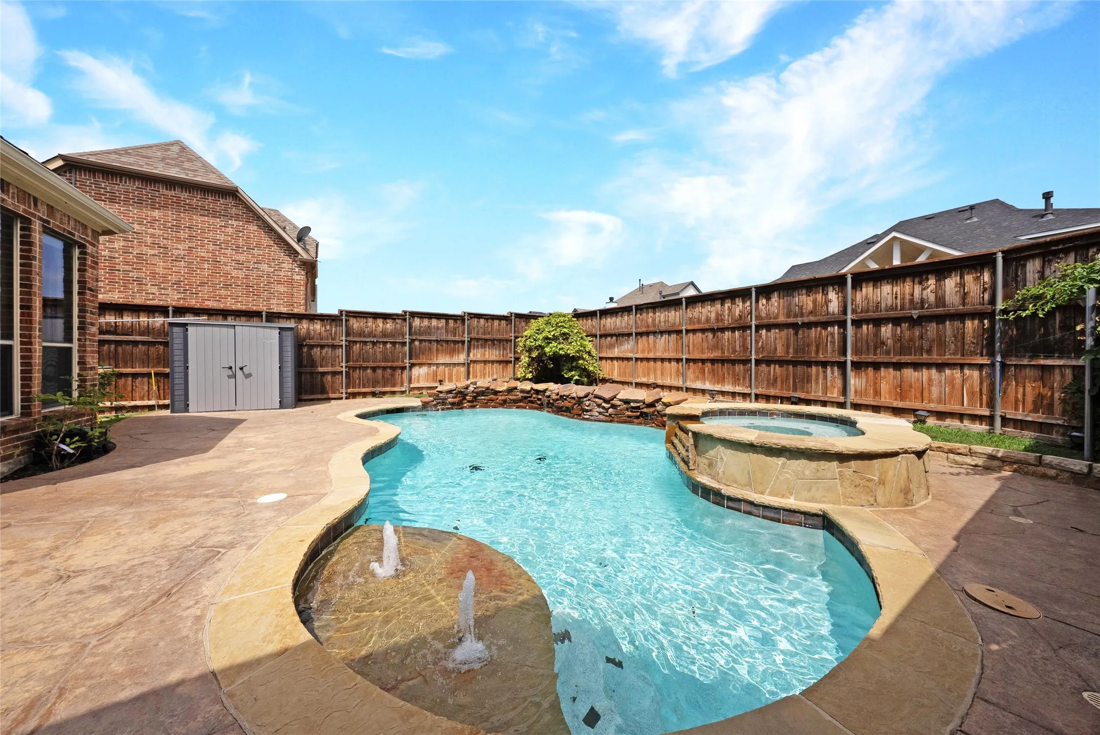 Single Family Residence For Sale in Denton County , 1728 Sandstone Drive, Frisco, Texas 75034, 6 Bedroom, 5 Bathroom, 3 Garage spaces, 4,637 Sqft, built in 2004, mls#21299015, Real Estate Agent in Frisco, Homes For Sale in Denton county, Homes For Sale in Frisco, Realtor in Frisco Texas, Real Estate Brokerage Independent Realty Texas, Luminita Cordes Realtor