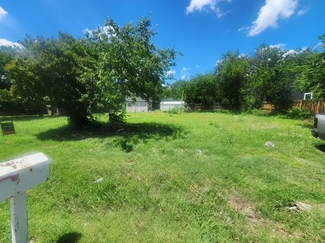 Unimproved Land For Sale in Tarrant County , 1117 Bell Street, Arlington, Texas 76001, 0, 0, Garage spaces, 0 Sqft, built in 0, Price $163,000, mls#21299112, Real Estate Agent in Arlington, Homes For Sale in Tarrant county, Homes For Sale in Arlington, Realtor in Arlington Texas, Real Estate Brokerage Independent Realty Texas, Luminita Cordes Realtor