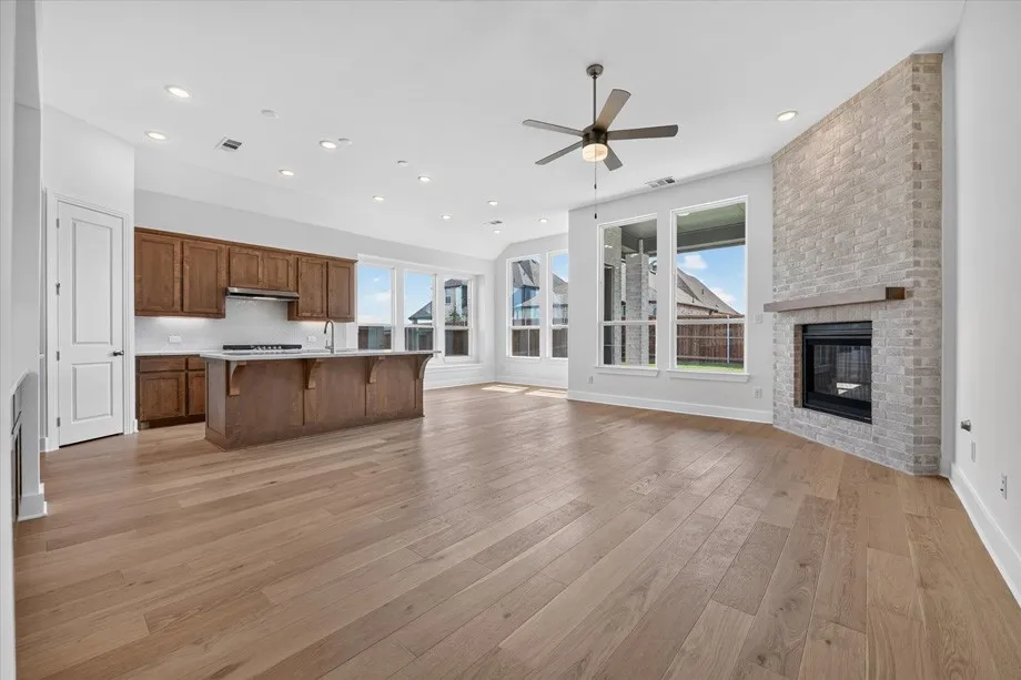 Single Family Residence For Sale in Tarrant County , 1609 Buscot Lane, Fort Worth, Texas 76052, 4 Bedroom, 3 Bathroom, 2 Garage spaces, 2,305 Sqft, built in 2026, mls#21299134, Real Estate Agent in Fort Worth, Homes For Sale in Tarrant county, Homes For Sale in Fort Worth, Realtor in Fort Worth Texas, Real Estate Brokerage Independent Realty Texas, Luminita Cordes Realtor