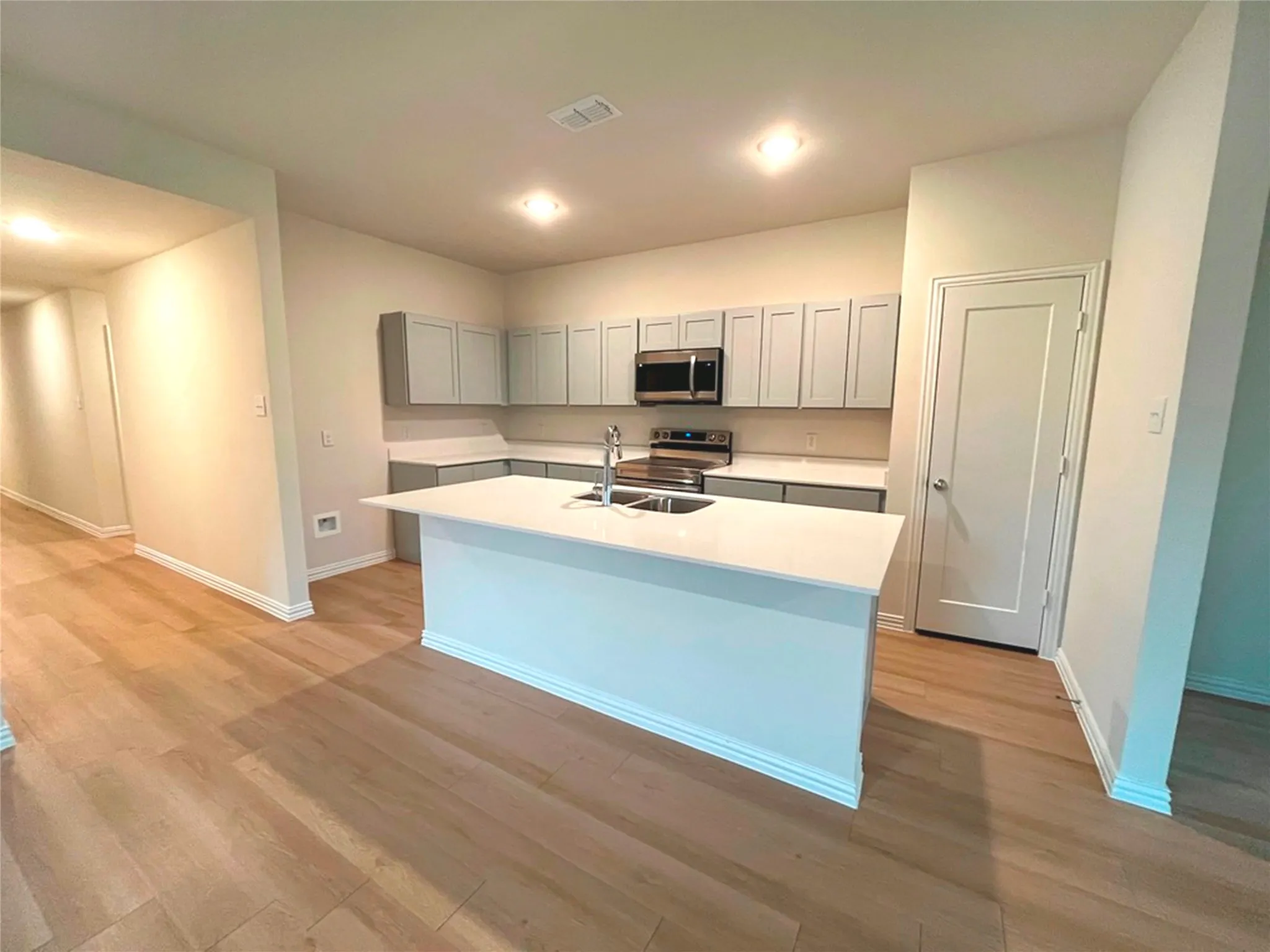Single Family Residence For Sale in Hunt County , 102 Doma Avenue, Greenville, Texas 75402, 4 Bedroom, 2 Bathroom, 2 Garage spaces, 1,788 Sqft, built in 2024, mls#21298681, Real Estate Agent in Greenville, Homes For Sale in Hunt county, Homes For Sale in Greenville, Realtor in Greenville Texas, Real Estate Brokerage Independent Realty Texas, Luminita Cordes Realtor