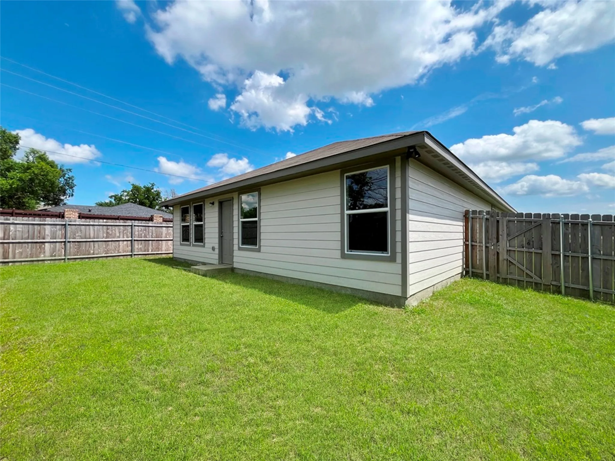 Single Family Residence For Sale in Hunt County , 102 Doma Avenue, Greenville, Texas 75402, 4 Bedroom, 2 Bathroom, 2 Garage spaces, 1,788 Sqft, built in 2024, mls#21298681, Real Estate Agent in Greenville, Homes For Sale in Hunt county, Homes For Sale in Greenville, Realtor in Greenville Texas, Real Estate Brokerage Independent Realty Texas, Luminita Cordes Realtor