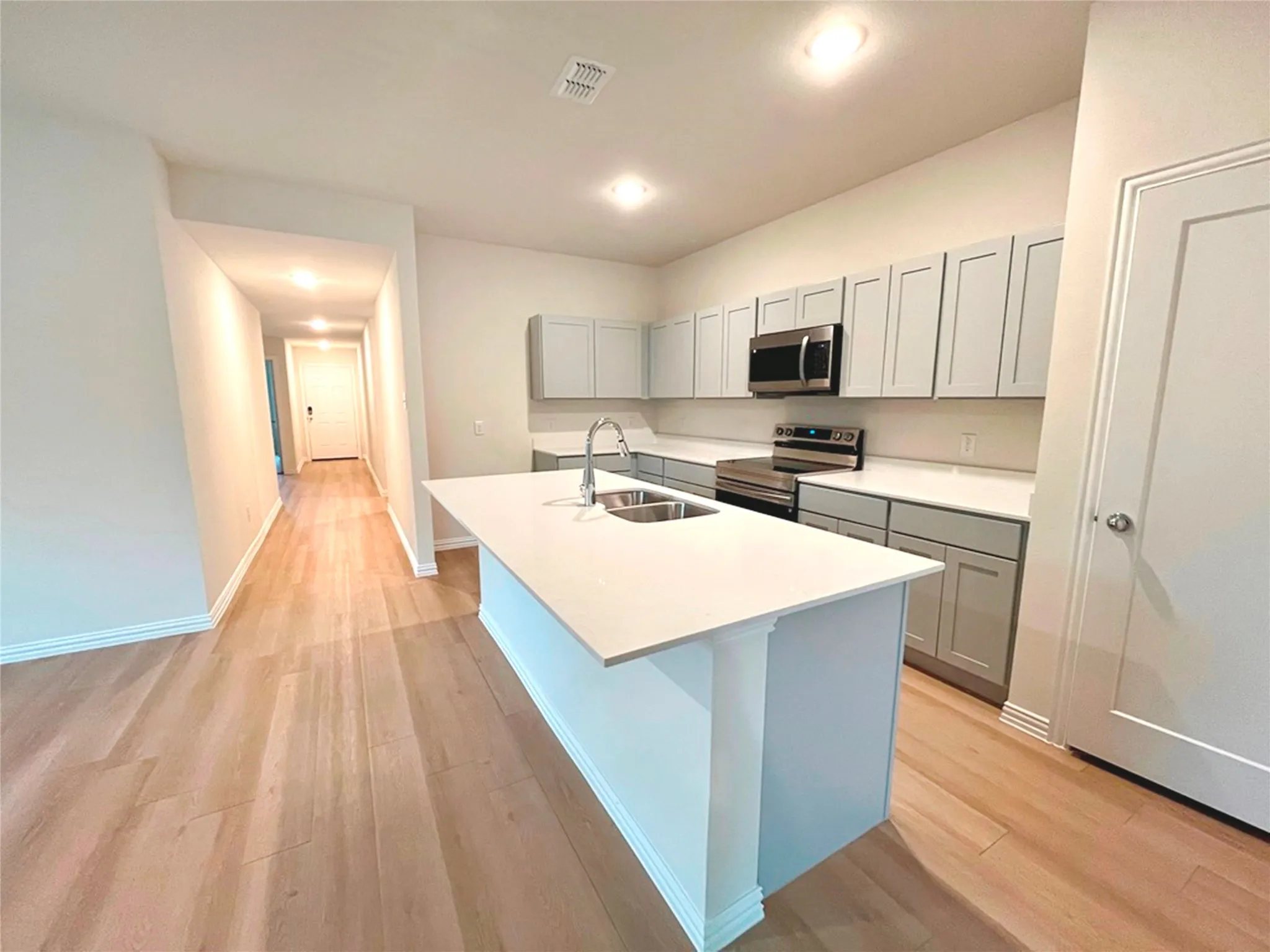 Single Family Residence For Sale in Hunt County , 102 Doma Avenue, Greenville, Texas 75402, 4 Bedroom, 2 Bathroom, 2 Garage spaces, 1,788 Sqft, built in 2024, mls#21298681, Real Estate Agent in Greenville, Homes For Sale in Hunt county, Homes For Sale in Greenville, Realtor in Greenville Texas, Real Estate Brokerage Independent Realty Texas, Luminita Cordes Realtor