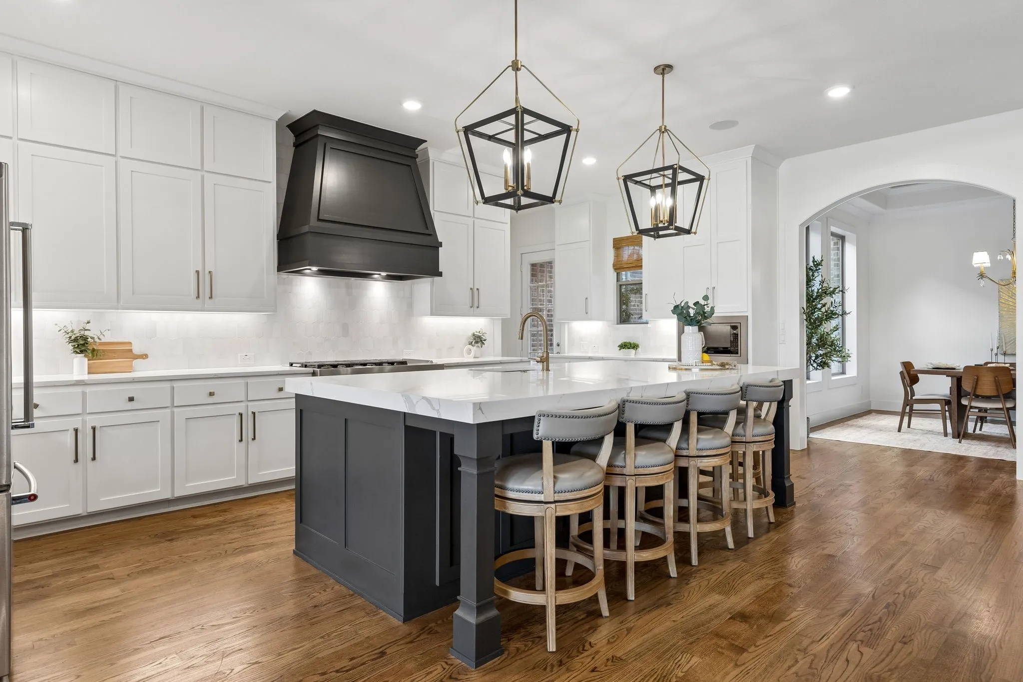 Single Family Residence For Sale in Collin County , 3300 Crescent Lane, Celina, Texas 75009, 3 Bedroom, 4 Bathroom, 3 Garage spaces, 3,818 Sqft, built in 2023, mls#21298865, Real Estate Agent in Celina, Homes For Sale in Collin county, Homes For Sale in Celina, Realtor in Celina Texas, Real Estate Brokerage Independent Realty Texas, Luminita Cordes Realtor