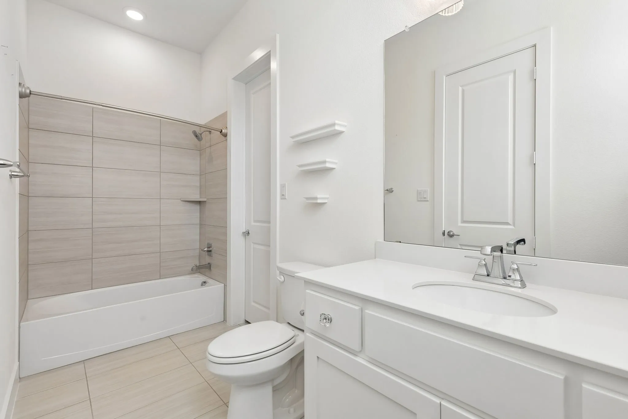 Single Family Residence For Sale in Collin County , 3300 Crescent Lane, Celina, Texas 75009, 3 Bedroom, 4 Bathroom, 3 Garage spaces, 3,818 Sqft, built in 2023, mls#21298865, Real Estate Agent in Celina, Homes For Sale in Collin county, Homes For Sale in Celina, Realtor in Celina Texas, Real Estate Brokerage Independent Realty Texas, Luminita Cordes Realtor