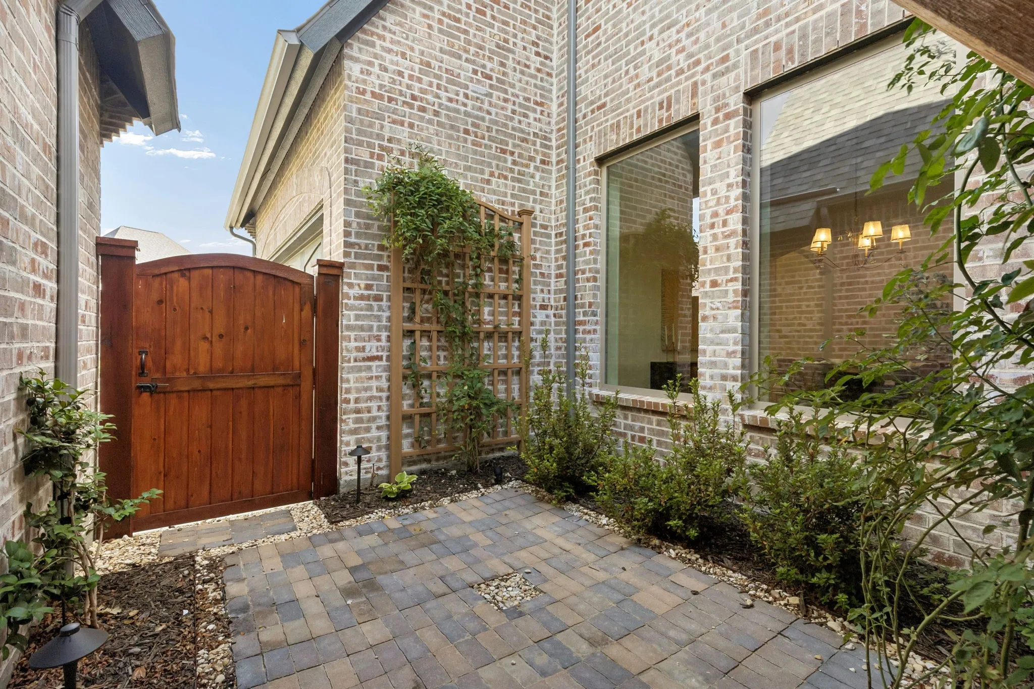 Single Family Residence For Sale in Collin County , 3300 Crescent Lane, Celina, Texas 75009, 3 Bedroom, 4 Bathroom, 3 Garage spaces, 3,818 Sqft, built in 2023, mls#21298865, Real Estate Agent in Celina, Homes For Sale in Collin county, Homes For Sale in Celina, Realtor in Celina Texas, Real Estate Brokerage Independent Realty Texas, Luminita Cordes Realtor