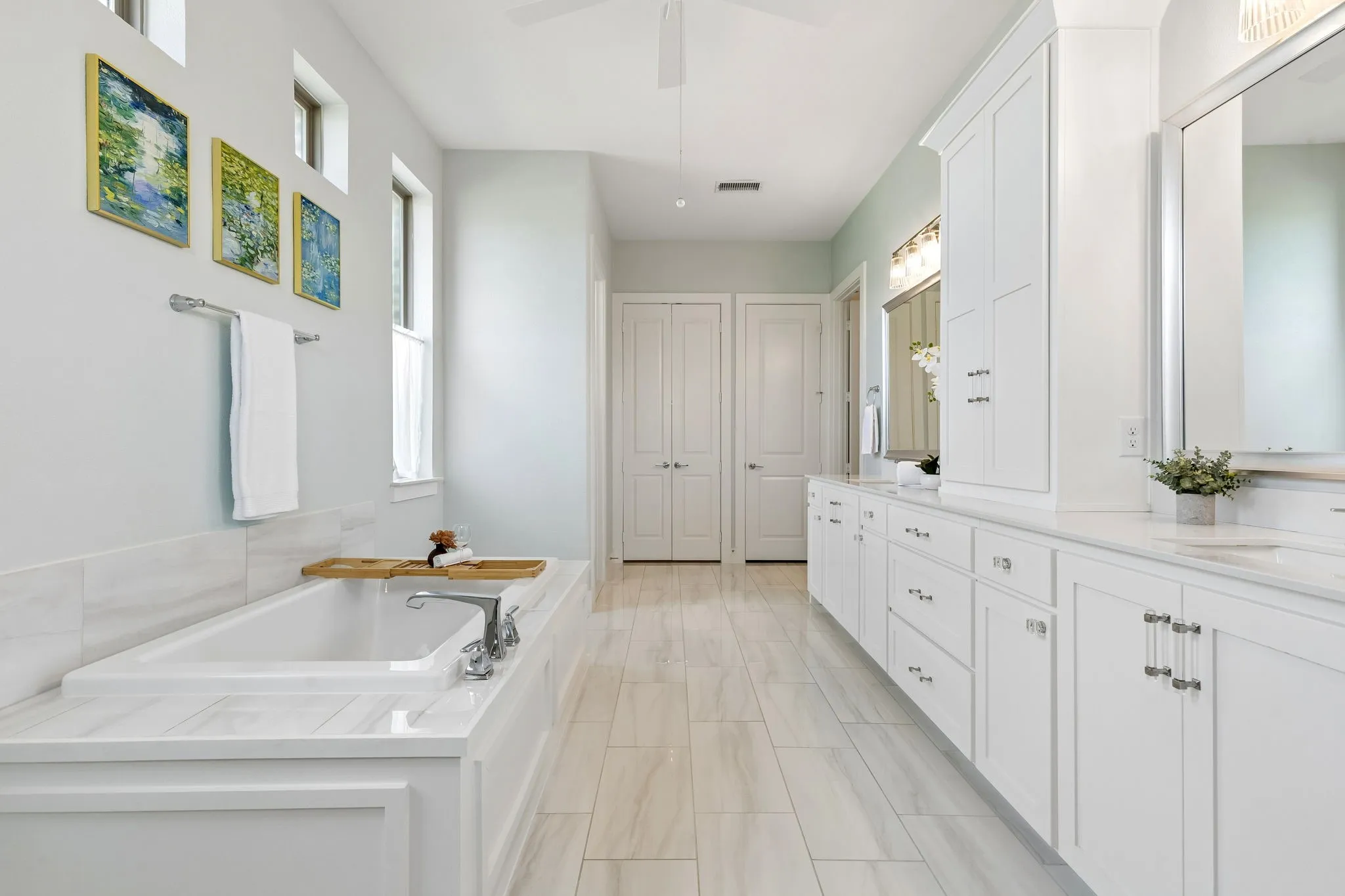 Single Family Residence For Sale in Collin County , 3300 Crescent Lane, Celina, Texas 75009, 3 Bedroom, 4 Bathroom, 3 Garage spaces, 3,818 Sqft, built in 2023, mls#21298865, Real Estate Agent in Celina, Homes For Sale in Collin county, Homes For Sale in Celina, Realtor in Celina Texas, Real Estate Brokerage Independent Realty Texas, Luminita Cordes Realtor