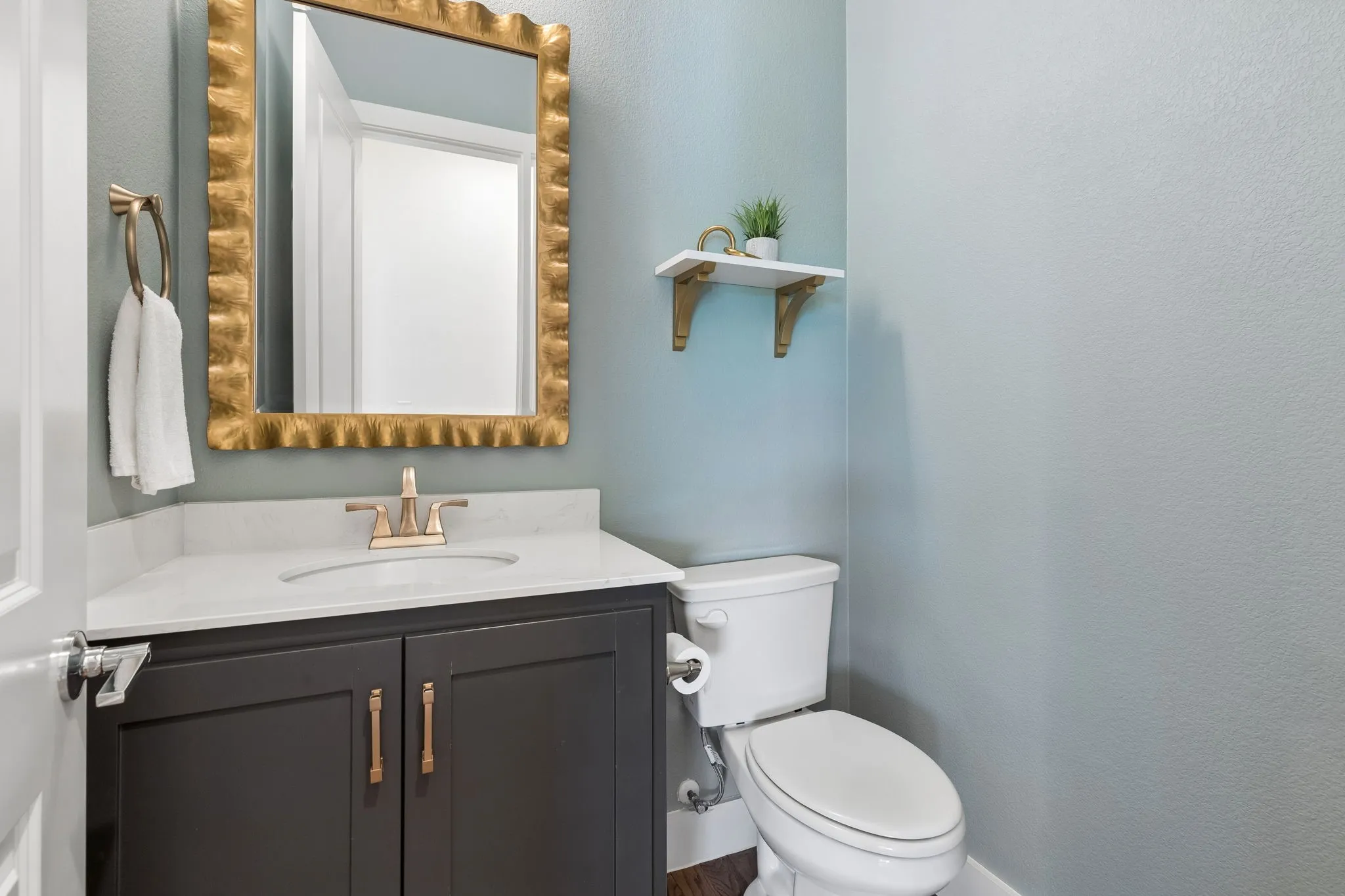 Single Family Residence For Sale in Collin County , 3300 Crescent Lane, Celina, Texas 75009, 3 Bedroom, 4 Bathroom, 3 Garage spaces, 3,818 Sqft, built in 2023, mls#21298865, Real Estate Agent in Celina, Homes For Sale in Collin county, Homes For Sale in Celina, Realtor in Celina Texas, Real Estate Brokerage Independent Realty Texas, Luminita Cordes Realtor