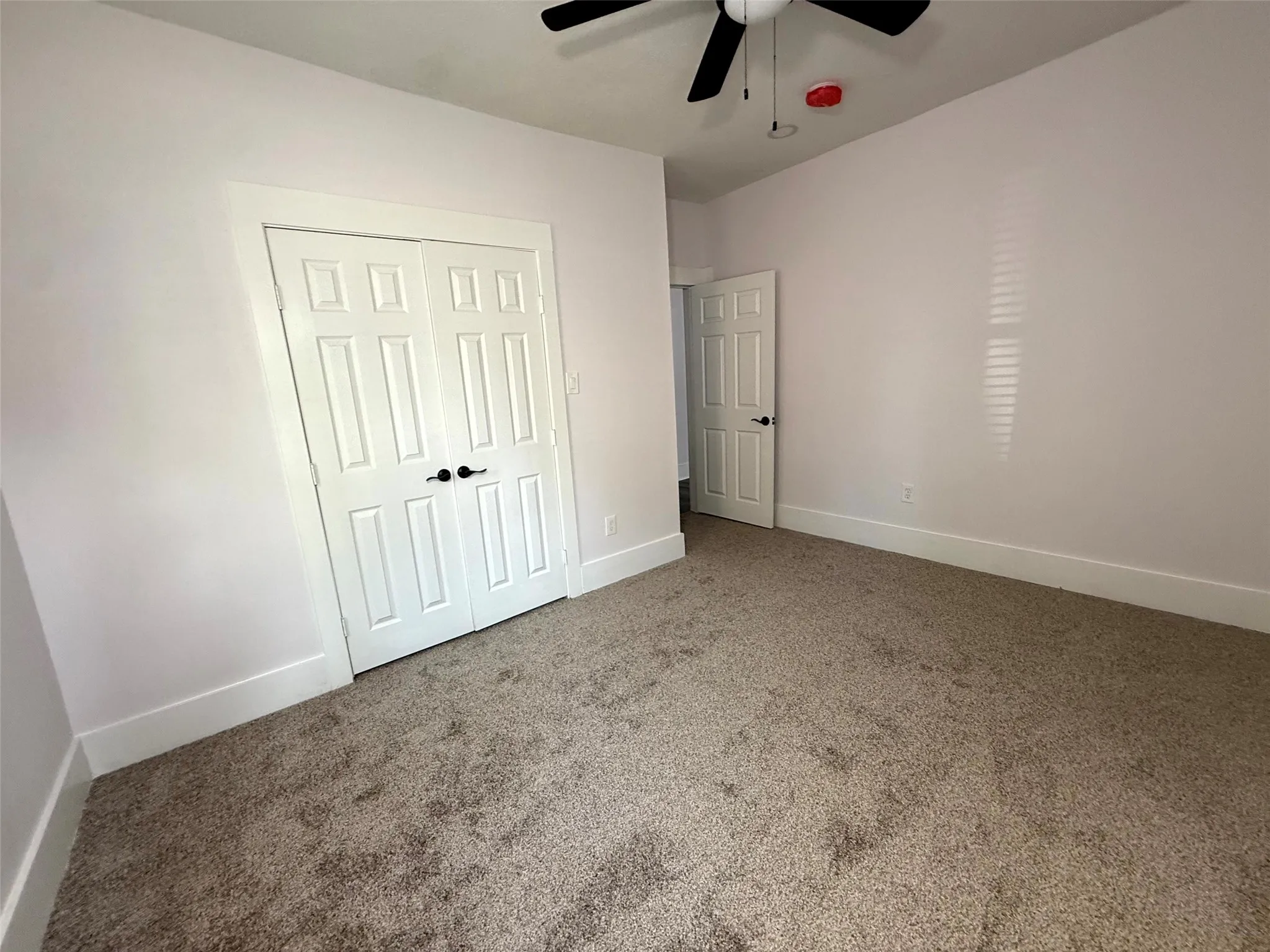 Single Family Residence For Sale in Dallas County , 2502 W Lovers Lane, Dallas, Texas 75235, 4 Bedroom, 2 Bathroom, Garage spaces, 1,706 Sqft, built in 1923, mls#21298942, Real Estate Agent in Dallas, Homes For Sale in Dallas county, Homes For Sale in Dallas, Realtor in Dallas Texas, Real Estate Brokerage Independent Realty Texas, Luminita Cordes Realtor