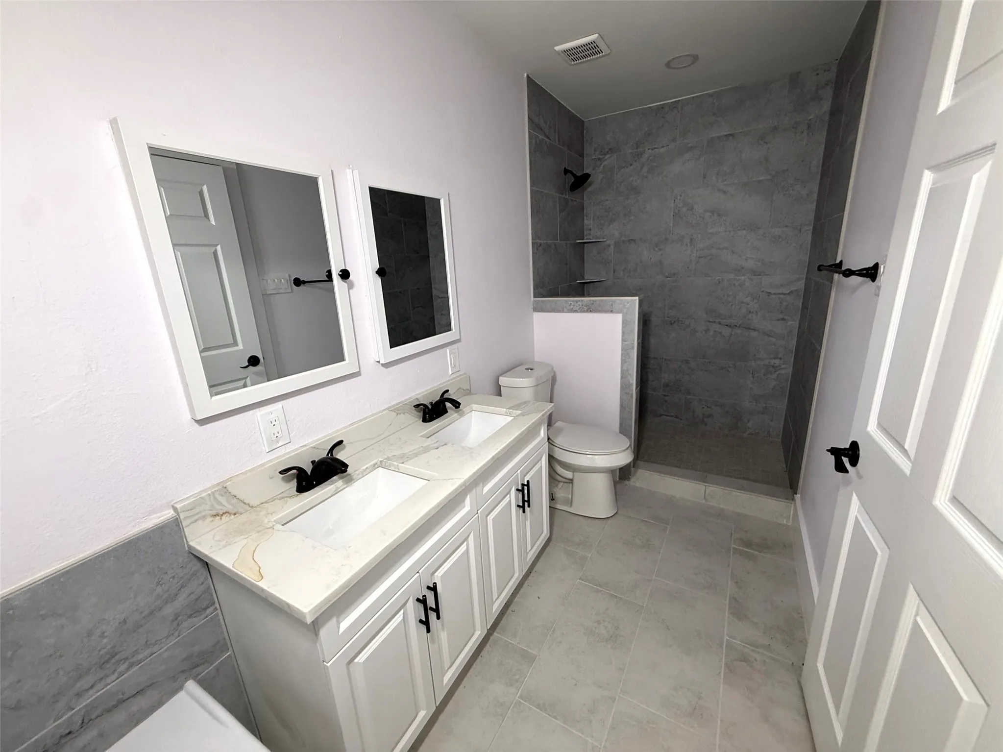 Single Family Residence For Sale in Dallas County , 2502 W Lovers Lane, Dallas, Texas 75235, 4 Bedroom, 2 Bathroom, Garage spaces, 1,706 Sqft, built in 1923, mls#21298942, Real Estate Agent in Dallas, Homes For Sale in Dallas county, Homes For Sale in Dallas, Realtor in Dallas Texas, Real Estate Brokerage Independent Realty Texas, Luminita Cordes Realtor