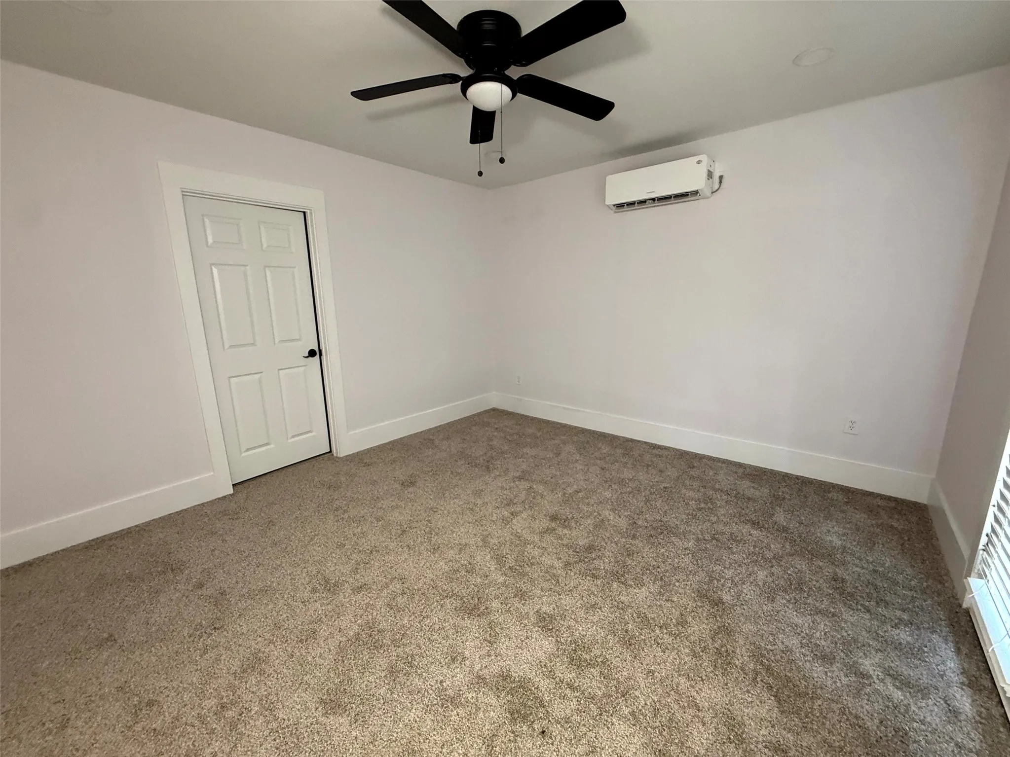 Single Family Residence For Sale in Dallas County , 2502 W Lovers Lane, Dallas, Texas 75235, 4 Bedroom, 2 Bathroom, Garage spaces, 1,706 Sqft, built in 1923, mls#21298942, Real Estate Agent in Dallas, Homes For Sale in Dallas county, Homes For Sale in Dallas, Realtor in Dallas Texas, Real Estate Brokerage Independent Realty Texas, Luminita Cordes Realtor