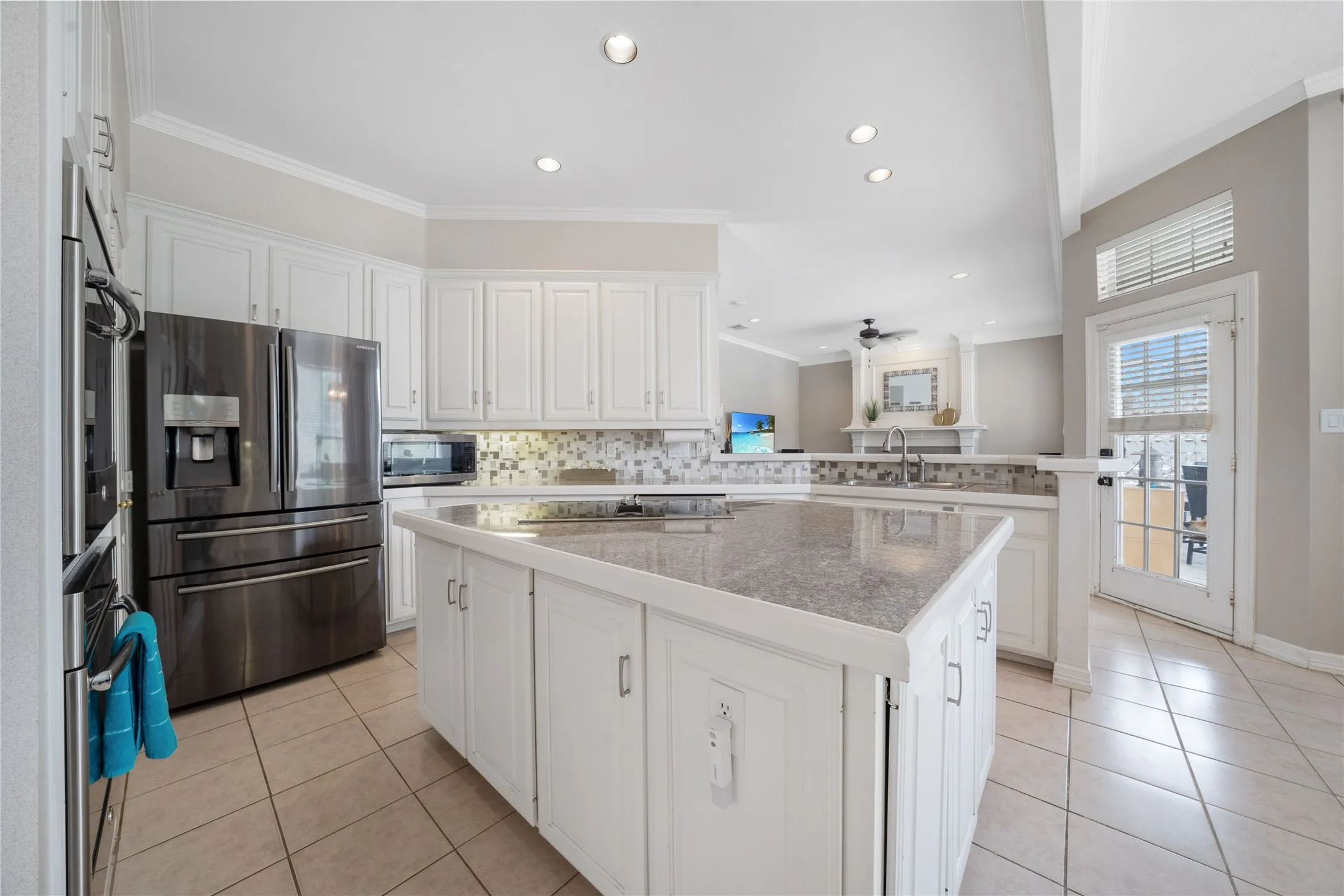 Single Family Residence For Sale in Dallas County , 1300 Coral Drive, Coppell, Texas 75019, 4 Bedroom, 3 Bathroom, 2 Garage spaces, 2,914 Sqft, built in 1996, mls#21295476, Real Estate Agent in Coppell, Homes For Sale in Dallas county, Homes For Sale in Coppell, Realtor in Coppell Texas, Real Estate Brokerage Independent Realty Texas, Luminita Cordes Realtor