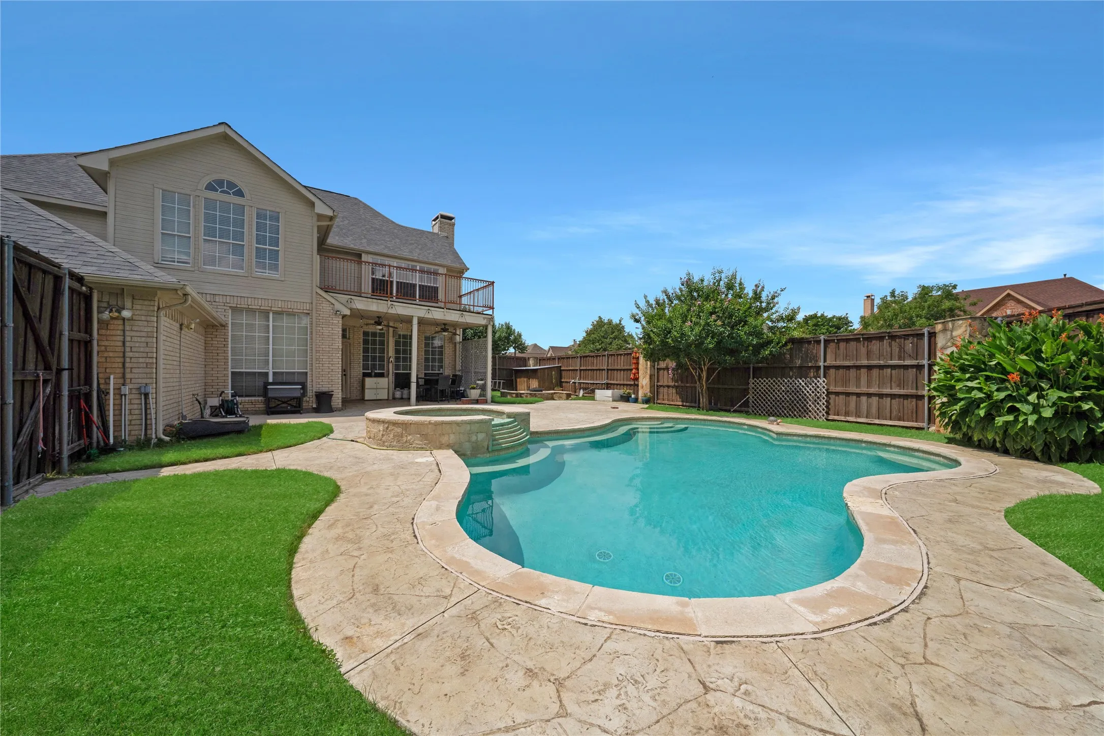 Single Family Residence For Sale in Dallas County , 1300 Coral Drive, Coppell, Texas 75019, 4 Bedroom, 3 Bathroom, 2 Garage spaces, 2,914 Sqft, built in 1996, mls#21295476, Real Estate Agent in Coppell, Homes For Sale in Dallas county, Homes For Sale in Coppell, Realtor in Coppell Texas, Real Estate Brokerage Independent Realty Texas, Luminita Cordes Realtor