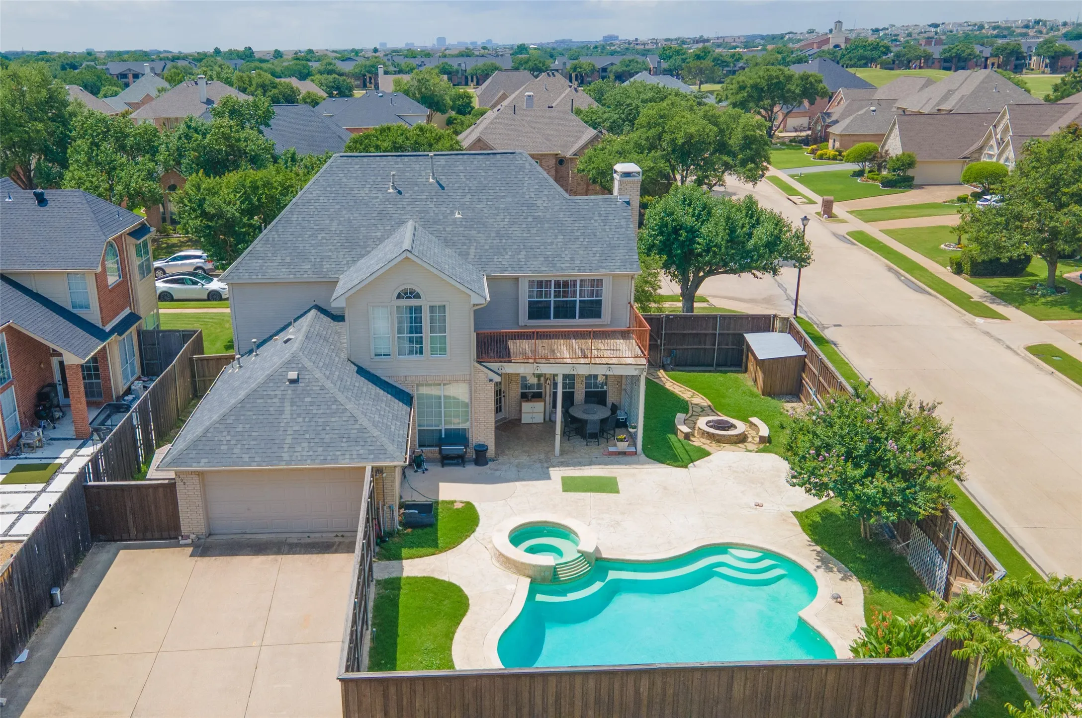 Single Family Residence For Sale in Dallas County , 1300 Coral Drive, Coppell, Texas 75019, 4 Bedroom, 3 Bathroom, 2 Garage spaces, 2,914 Sqft, built in 1996, mls#21295476, Real Estate Agent in Coppell, Homes For Sale in Dallas county, Homes For Sale in Coppell, Realtor in Coppell Texas, Real Estate Brokerage Independent Realty Texas, Luminita Cordes Realtor