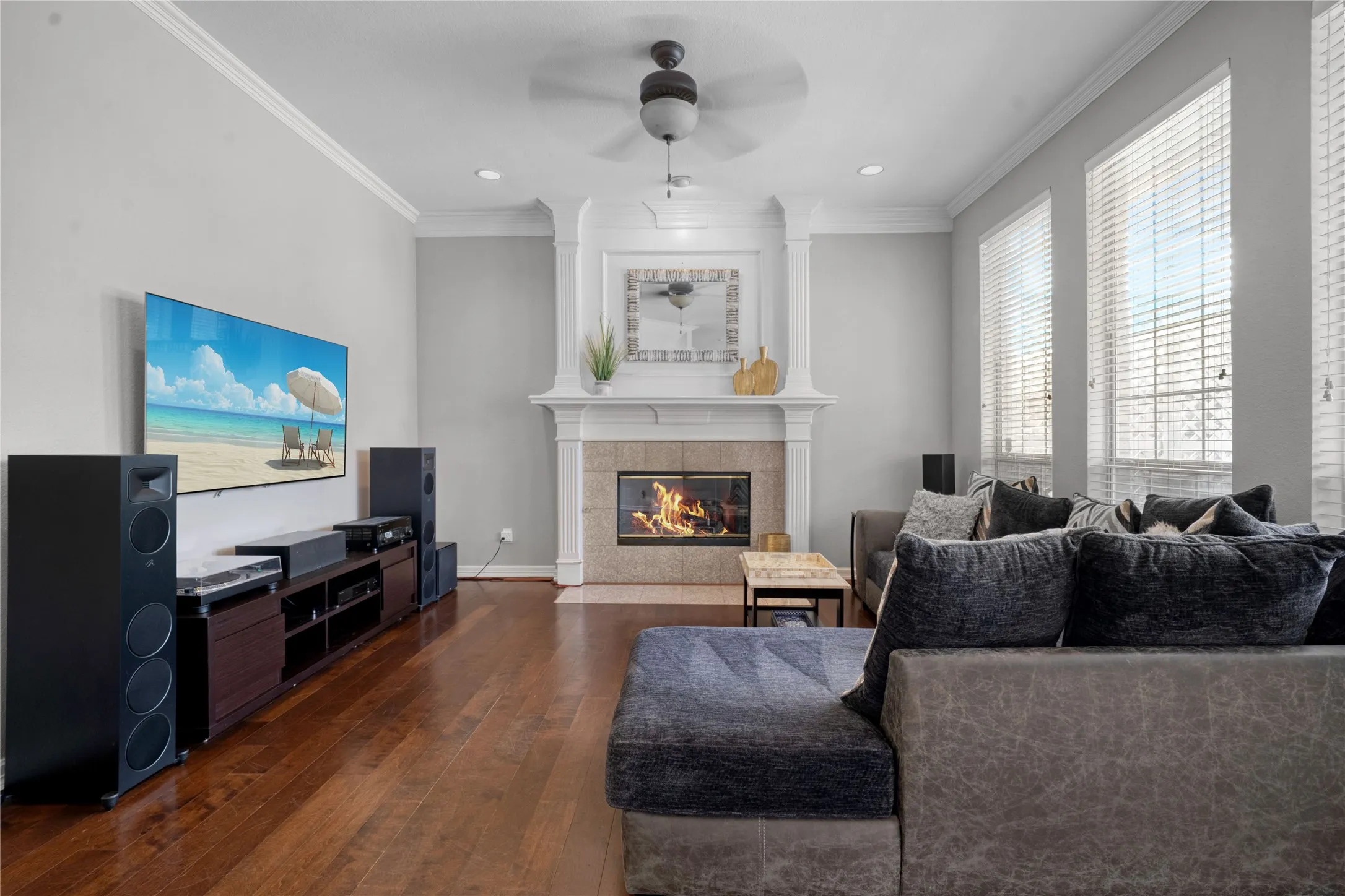 Single Family Residence For Sale in Dallas County , 1300 Coral Drive, Coppell, Texas 75019, 4 Bedroom, 3 Bathroom, 2 Garage spaces, 2,914 Sqft, built in 1996, mls#21295476, Real Estate Agent in Coppell, Homes For Sale in Dallas county, Homes For Sale in Coppell, Realtor in Coppell Texas, Real Estate Brokerage Independent Realty Texas, Luminita Cordes Realtor
