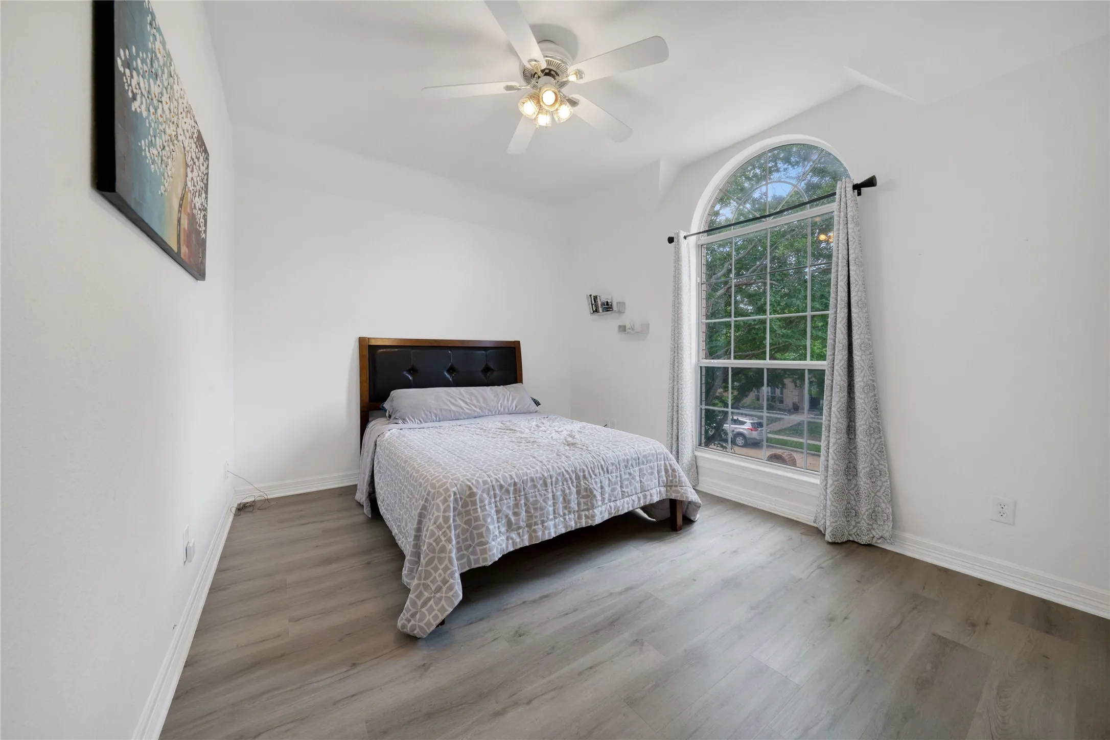 Single Family Residence For Sale in Dallas County , 1300 Coral Drive, Coppell, Texas 75019, 4 Bedroom, 3 Bathroom, 2 Garage spaces, 2,914 Sqft, built in 1996, mls#21295476, Real Estate Agent in Coppell, Homes For Sale in Dallas county, Homes For Sale in Coppell, Realtor in Coppell Texas, Real Estate Brokerage Independent Realty Texas, Luminita Cordes Realtor