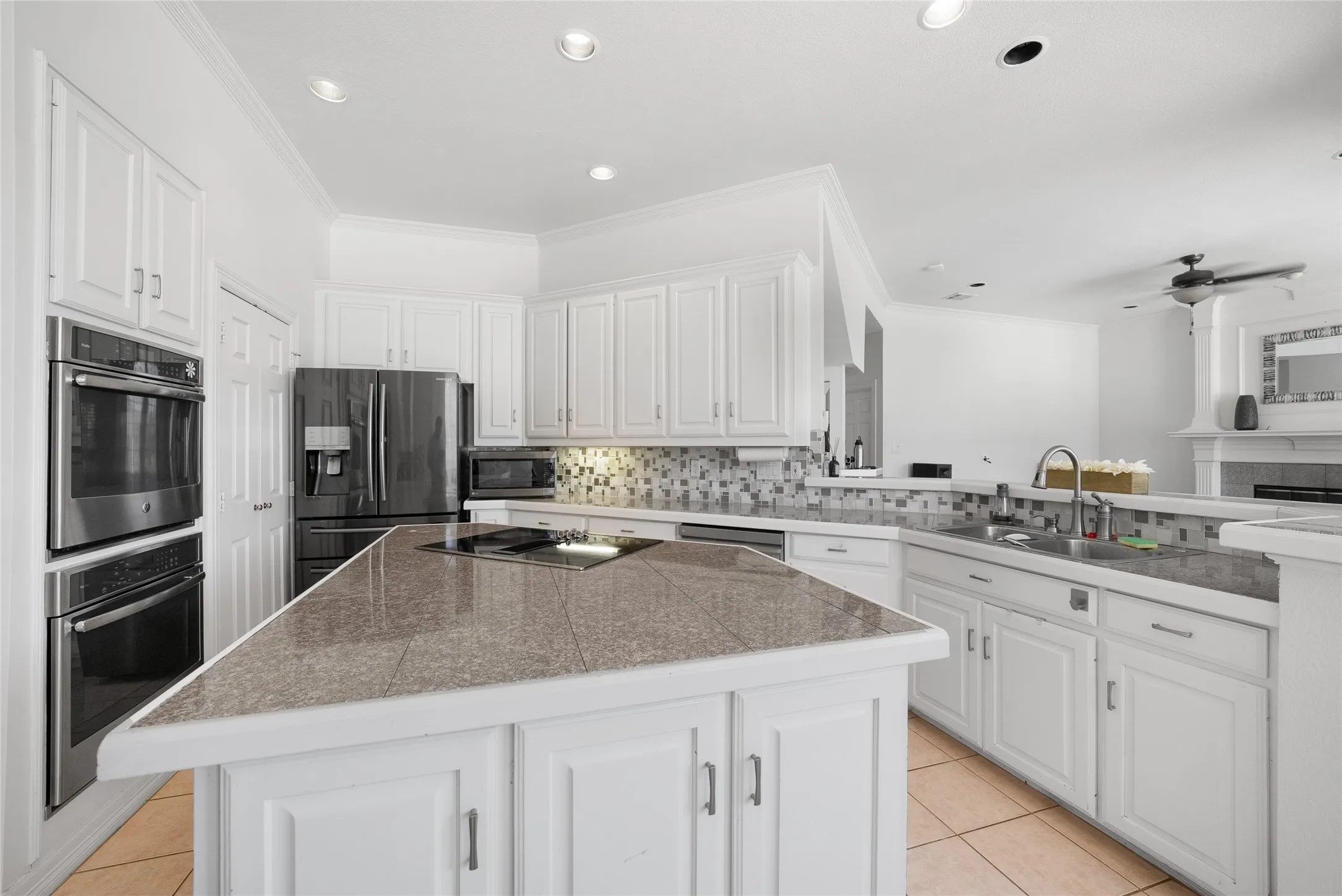 Single Family Residence For Sale in Dallas County , 1300 Coral Drive, Coppell, Texas 75019, 4 Bedroom, 3 Bathroom, 2 Garage spaces, 2,914 Sqft, built in 1996, mls#21295476, Real Estate Agent in Coppell, Homes For Sale in Dallas county, Homes For Sale in Coppell, Realtor in Coppell Texas, Real Estate Brokerage Independent Realty Texas, Luminita Cordes Realtor
