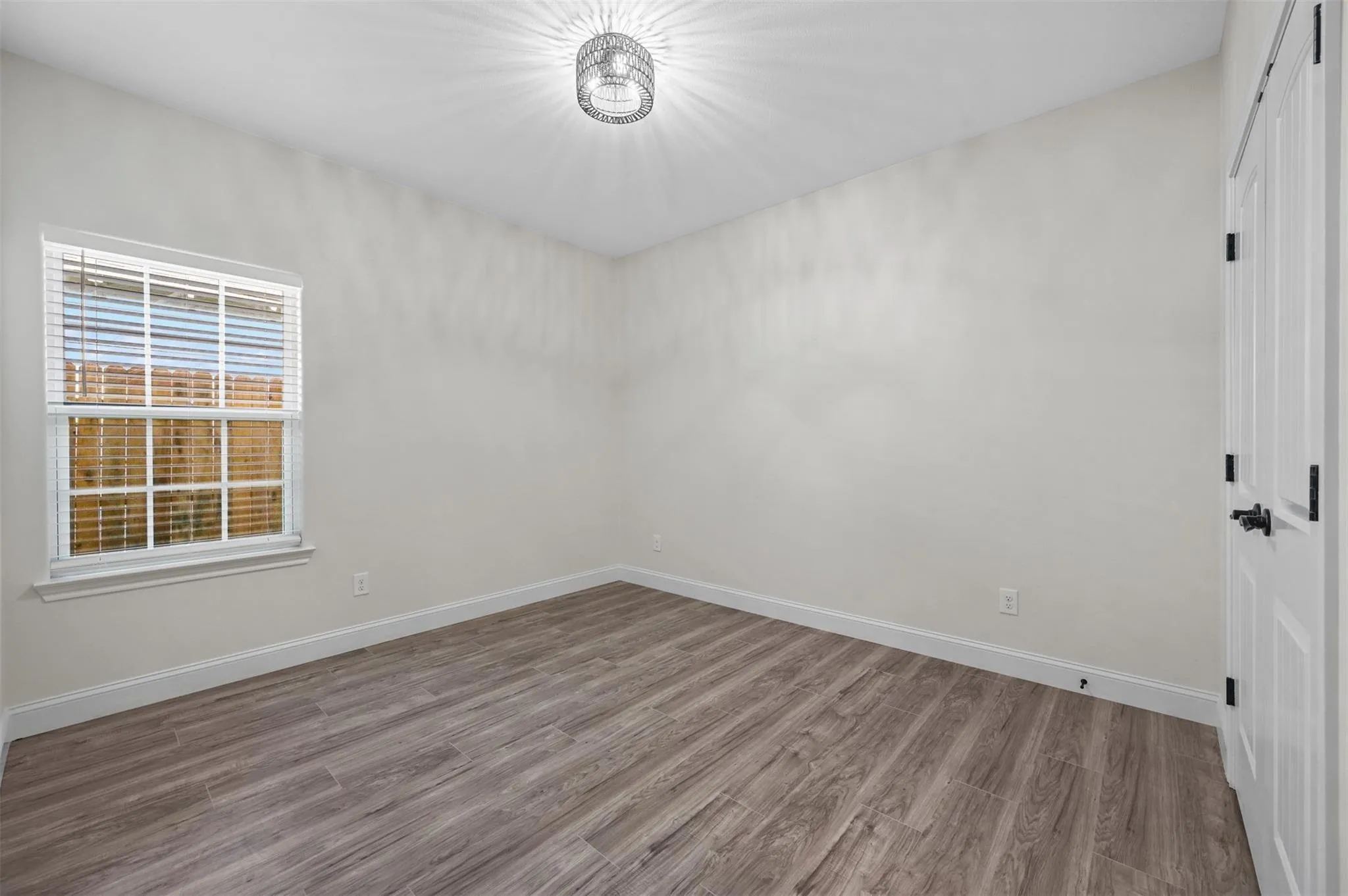 Single Family Residence For Rent in Tarrant County , 5804 Houghton Avenue, Fort Worth, Texas 76107, 4 Bedroom, 2 Bathroom, 2 Garage spaces, 1,758 Sqft, built in 2023, mls#21298386, Real Estate Agent in Fort Worth, Homes For Rent in Tarrant county, Homes For Rent in Fort Worth, Realtor in Fort Worth Texas, Real Estate Brokerage Independent Realty Texas, Luminita Cordes Realtor