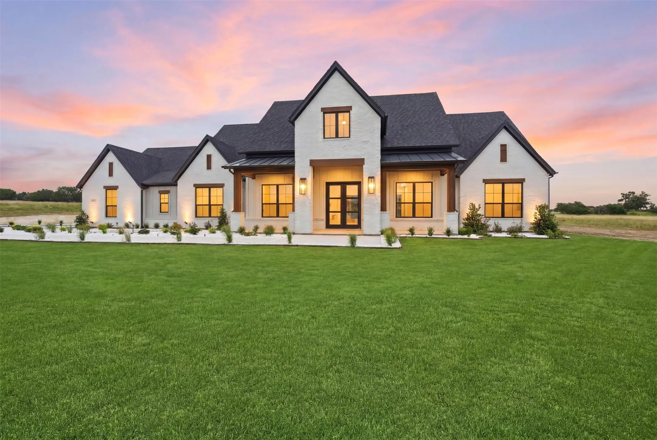 Single Family Residence For Sale in Hood County , 1024 Ranch Vista Road, Granbury, Texas 76049, 5 Bedroom, 3 Bathroom, 3 Garage spaces, 3,316 Sqft, built in 2026, mls#21281294, Real Estate Agent in Granbury, Homes For Sale in Hood county, Homes For Sale in Granbury, Realtor in Granbury Texas, Real Estate Brokerage Independent Realty Texas, Luminita Cordes Realtor
