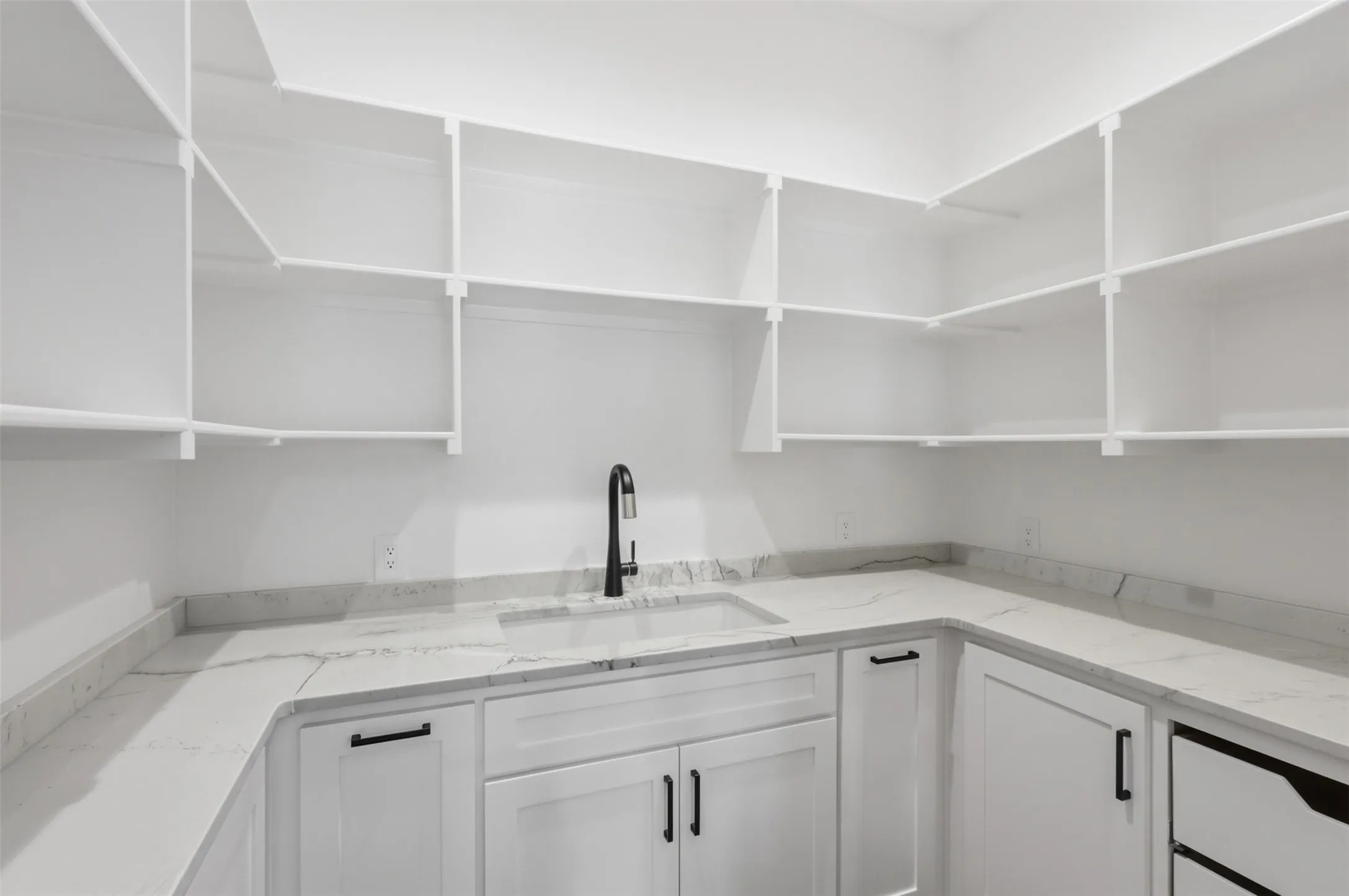 Single Family Residence For Sale in Hood County , 1024 Ranch Vista Road, Granbury, Texas 76049, 5 Bedroom, 3 Bathroom, 3 Garage spaces, 3,316 Sqft, built in 2026, mls#21281294, Real Estate Agent in Granbury, Homes For Sale in Hood county, Homes For Sale in Granbury, Realtor in Granbury Texas, Real Estate Brokerage Independent Realty Texas, Luminita Cordes Realtor