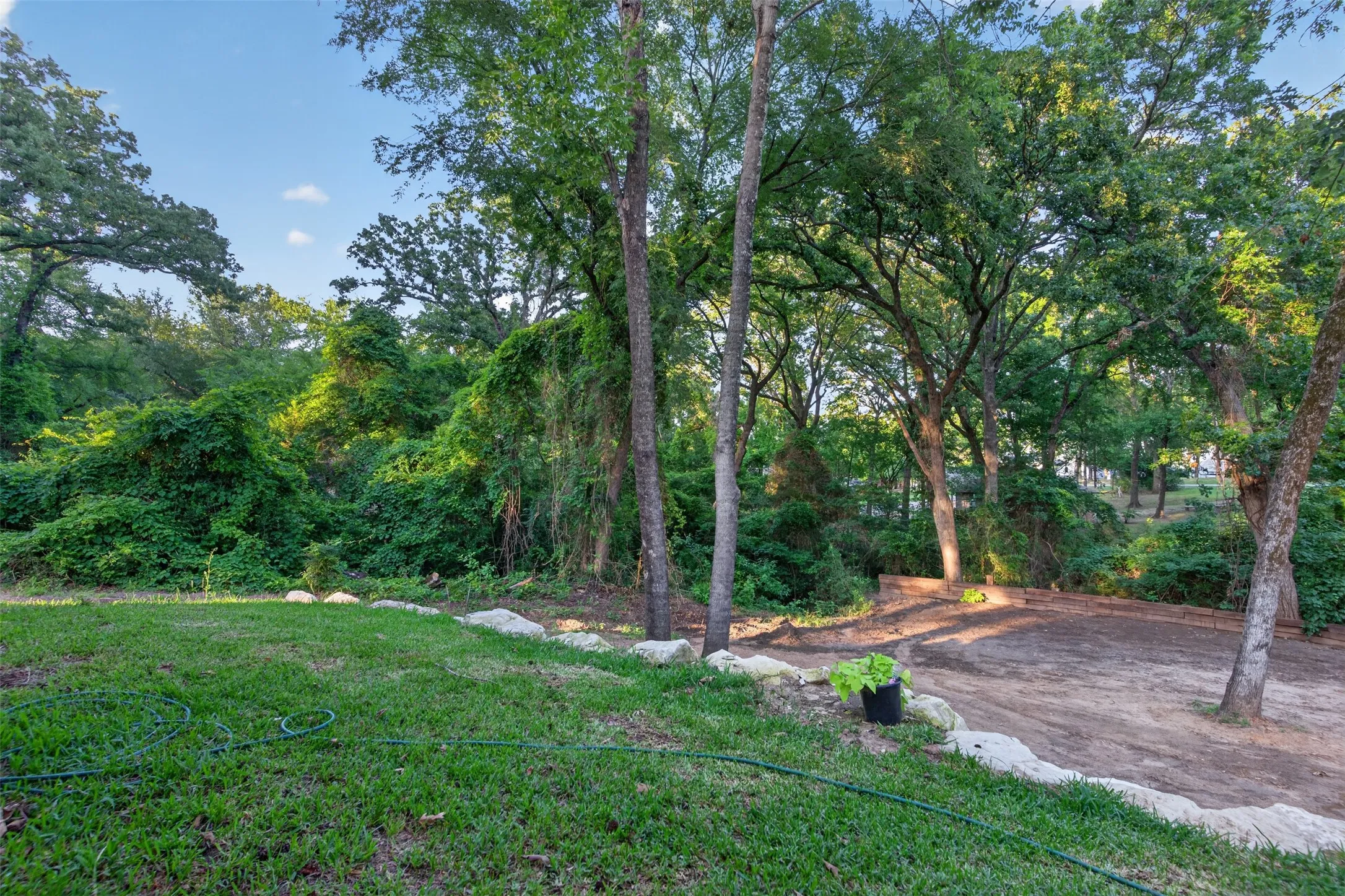 Single Family Residence For Sale in Henderson County , 705 Heather Woods Drive, Tool, Texas 75143, 4 Bedrooms, 4 Bathrooms, 2 Garage spaces, 3,250 Sqft, built in 2023, Price $750,000, mls#21298718, Real Estate Agent in Tool, Homes For Sale in Henderson county, Homes For Sale in Tool, Realtor in Tool Texas, Real Estate Brokerage Independent Realty Texas, Luminita Cordes Realtor