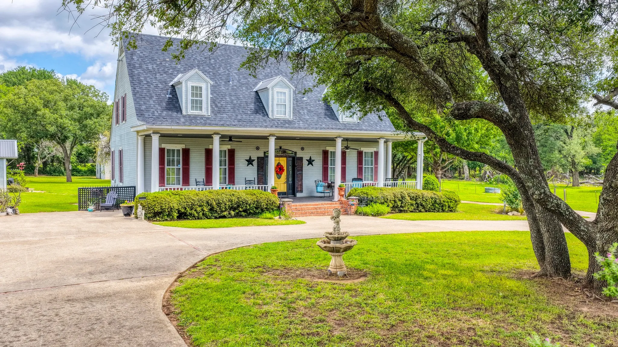 Single Family Residence For Sale in Parker County , 1275 Old Reno Road, Reno, Texas 76082, 4 Bedroom, 5 Bathroom, 4 Garage spaces, 2,917 Sqft, built in 1996, mls#21294711, Real Estate Agent in Reno, Homes For Sale in Parker county, Homes For Sale in Reno, Realtor in Reno Texas, Real Estate Brokerage Independent Realty Texas, Luminita Cordes Realtor