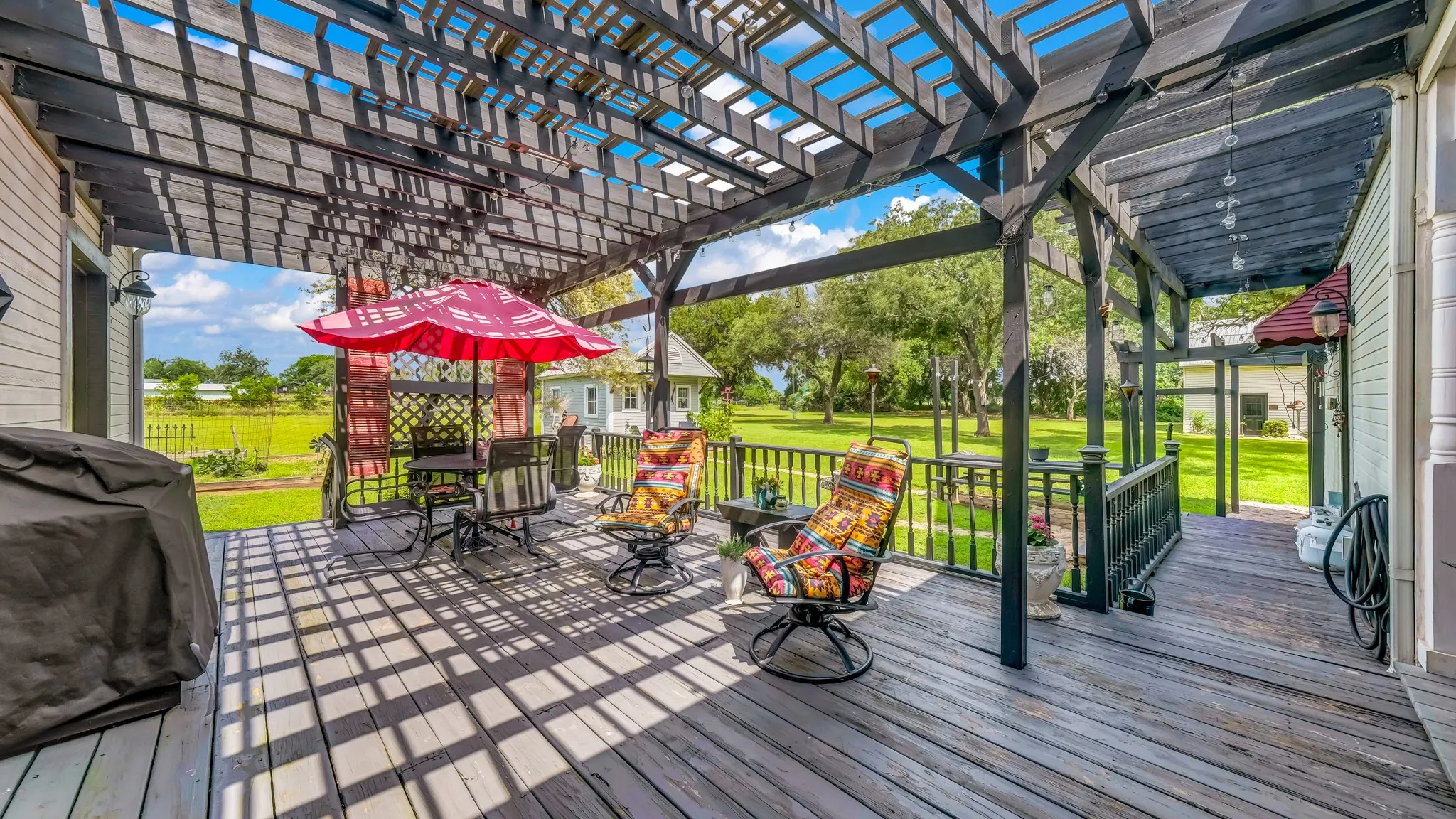 Single Family Residence For Sale in Parker County , 1275 Old Reno Road, Reno, Texas 76082, 4 Bedroom, 5 Bathroom, 4 Garage spaces, 2,917 Sqft, built in 1996, mls#21294711, Real Estate Agent in Reno, Homes For Sale in Parker county, Homes For Sale in Reno, Realtor in Reno Texas, Real Estate Brokerage Independent Realty Texas, Luminita Cordes Realtor