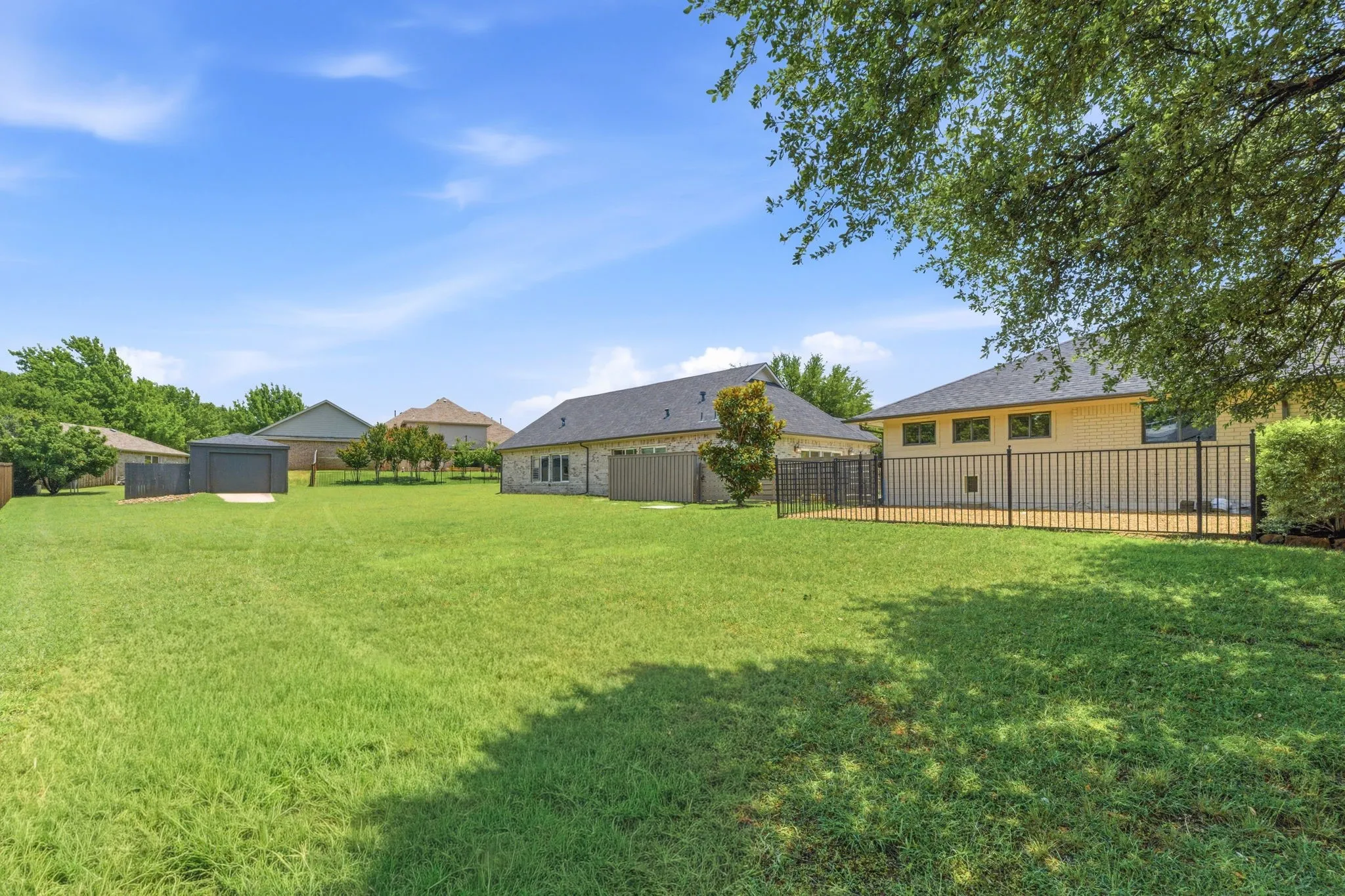 large almsot 1 acre lot plenty of room to addon to house and or build on